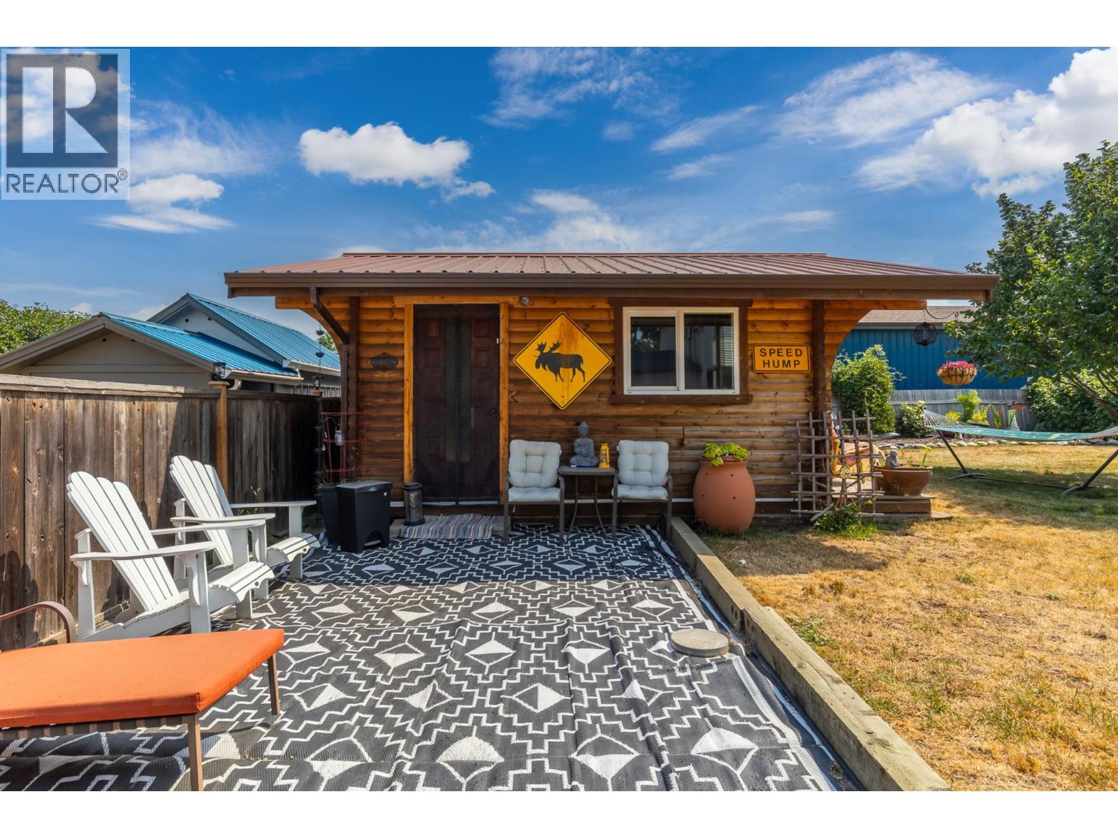 6415 Glendora Way, Coldstream, British Columbia  V1B 3G5 - Photo 4 - 10396752