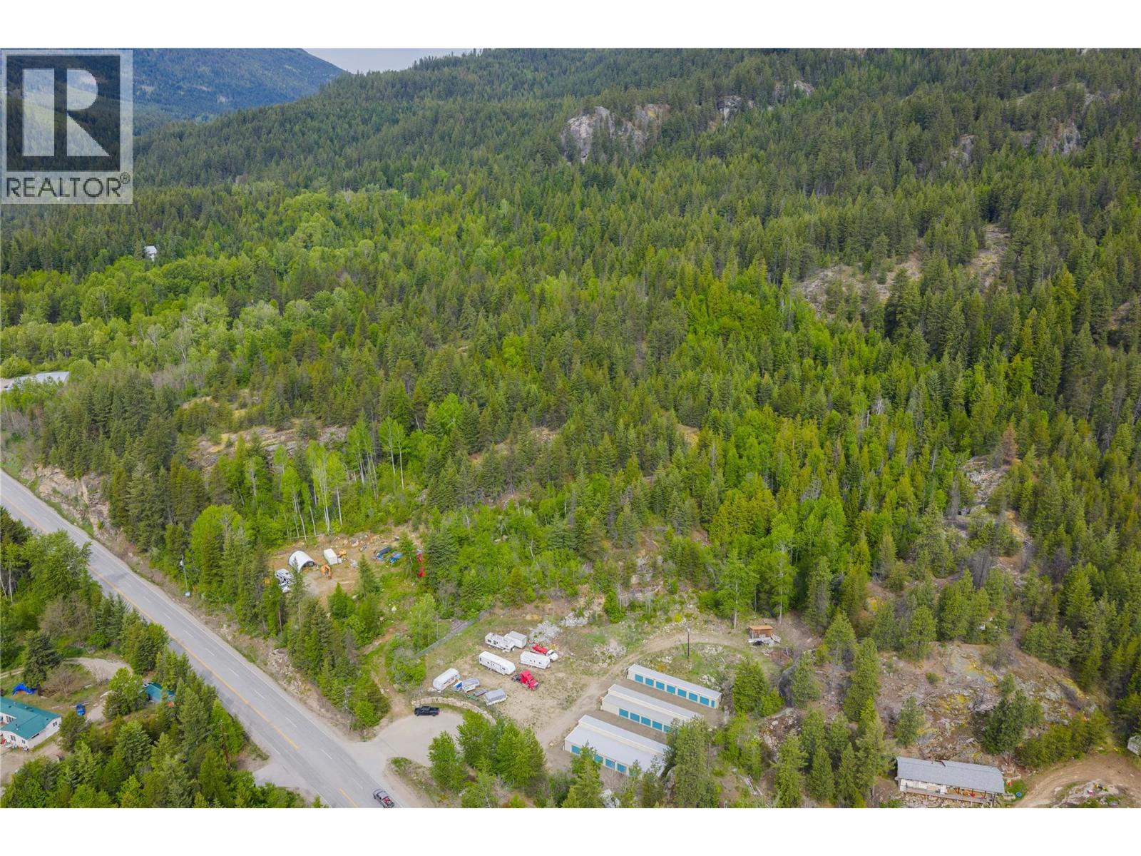 1682 Circle Road, Castlegar, British Columbia  V1N 4W1 - Photo 4 - 10396470