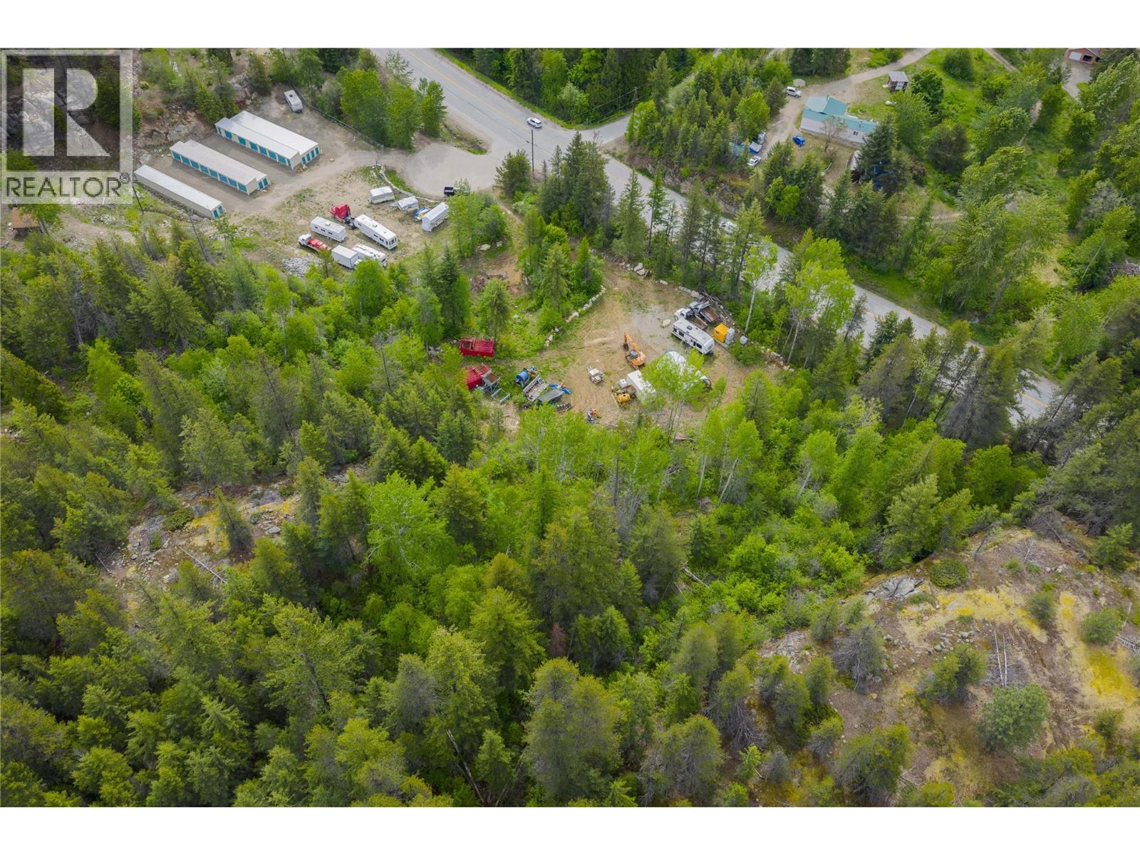 1682 Circle Road, Castlegar, British Columbia  V1N 4W1 - Photo 8 - 10396470