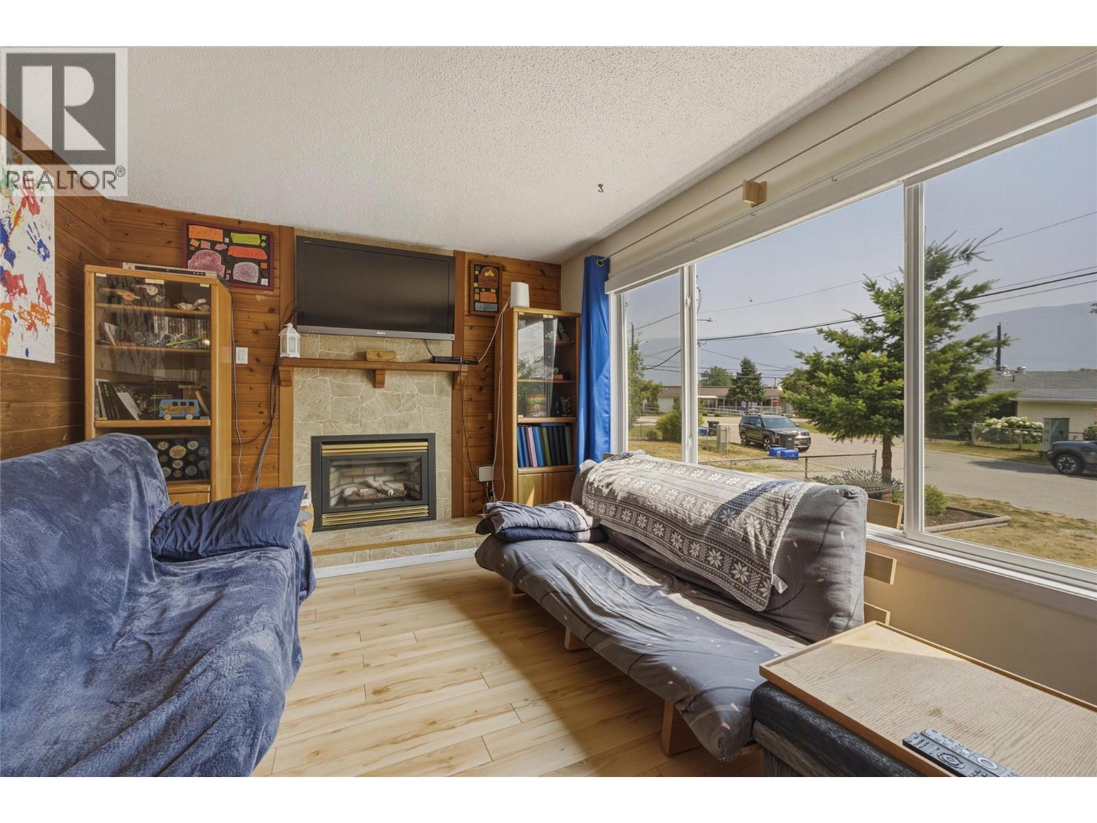 3343 Belaire Drive, Armstrong, British Columbia  V4Y 0K1 - Photo 11 - 10395567
