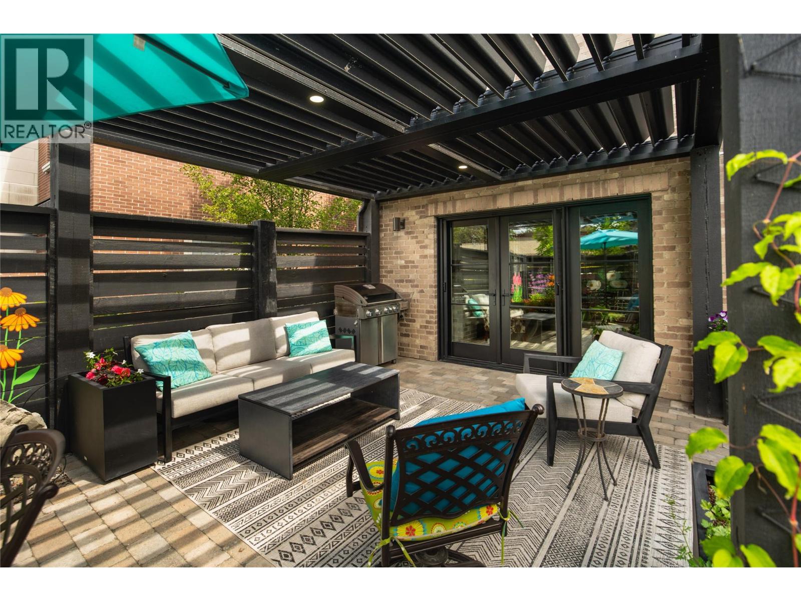 2691 Gore Street, Kelowna, British Columbia  V1Y 5A5 - Photo 2 - 10396813