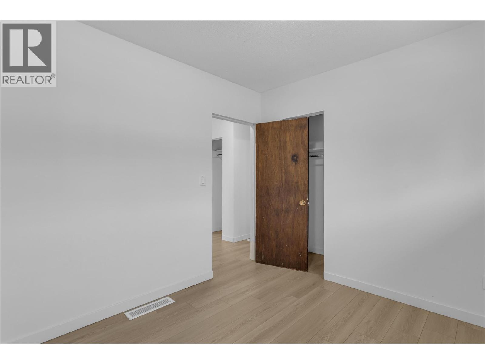 864 Mckenzie Road, Kelowna, British Columbia  V1X 2B3 - Photo 15 - 10396845