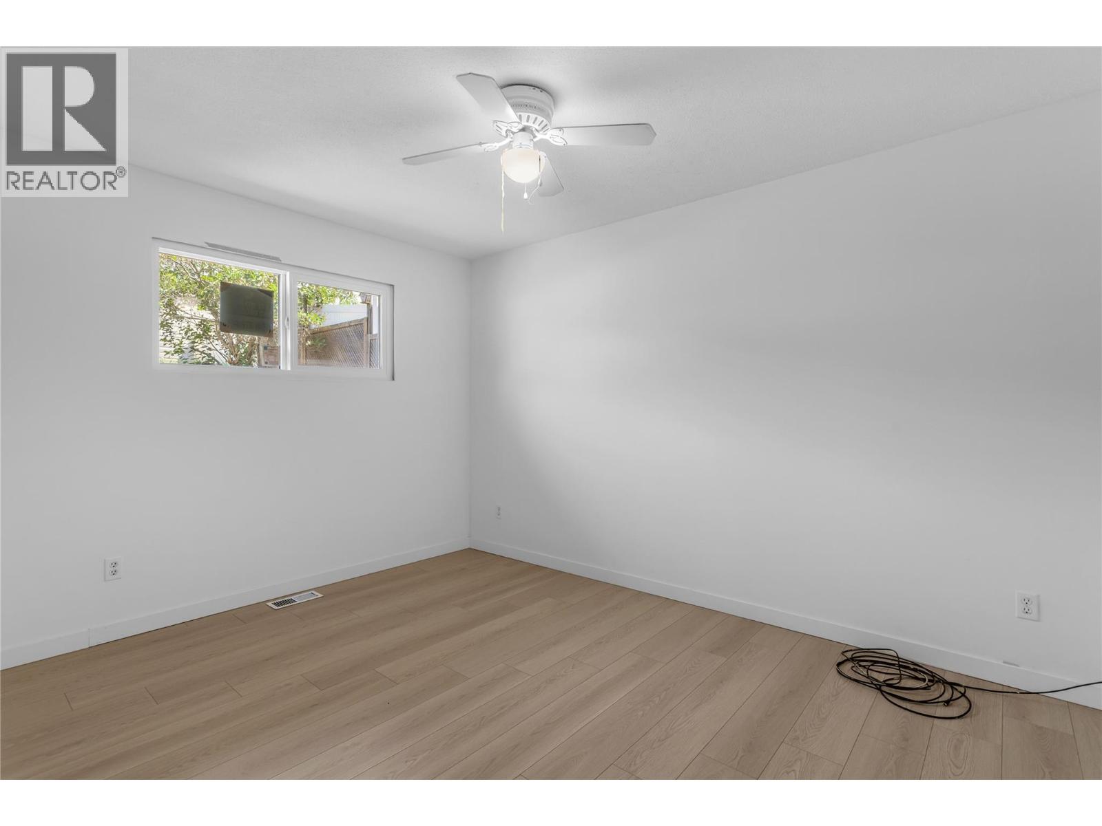 864 Mckenzie Road, Kelowna, British Columbia  V1X 2B3 - Photo 16 - 10396845