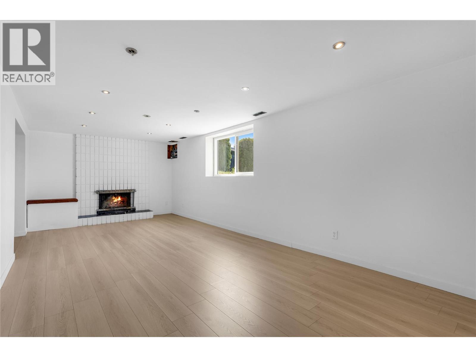 864 Mckenzie Road, Kelowna, British Columbia  V1X 2B3 - Photo 18 - 10396845
