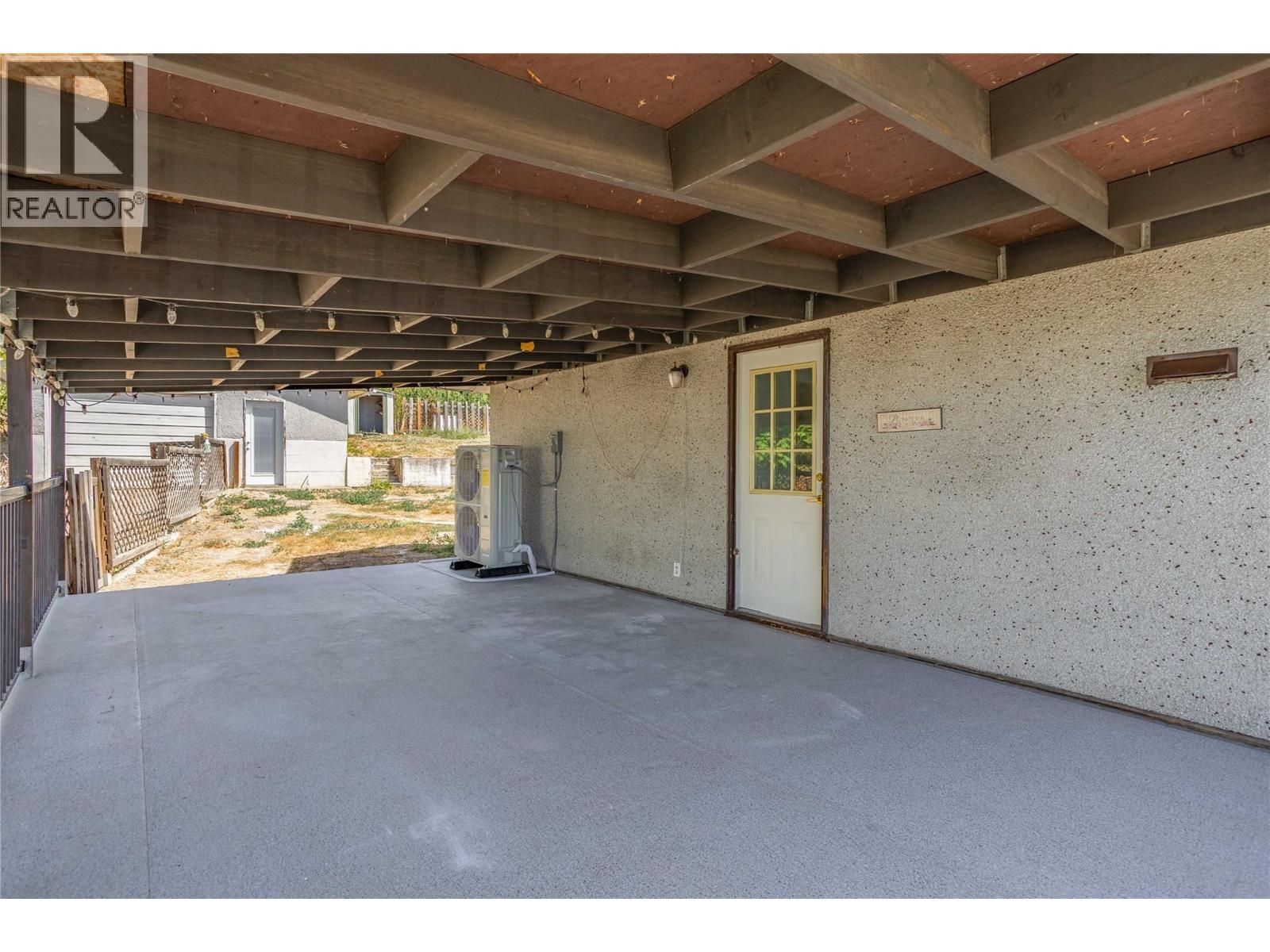 864 Mckenzie Road, Kelowna, British Columbia  V1X 2B3 - Photo 9 - 10396845