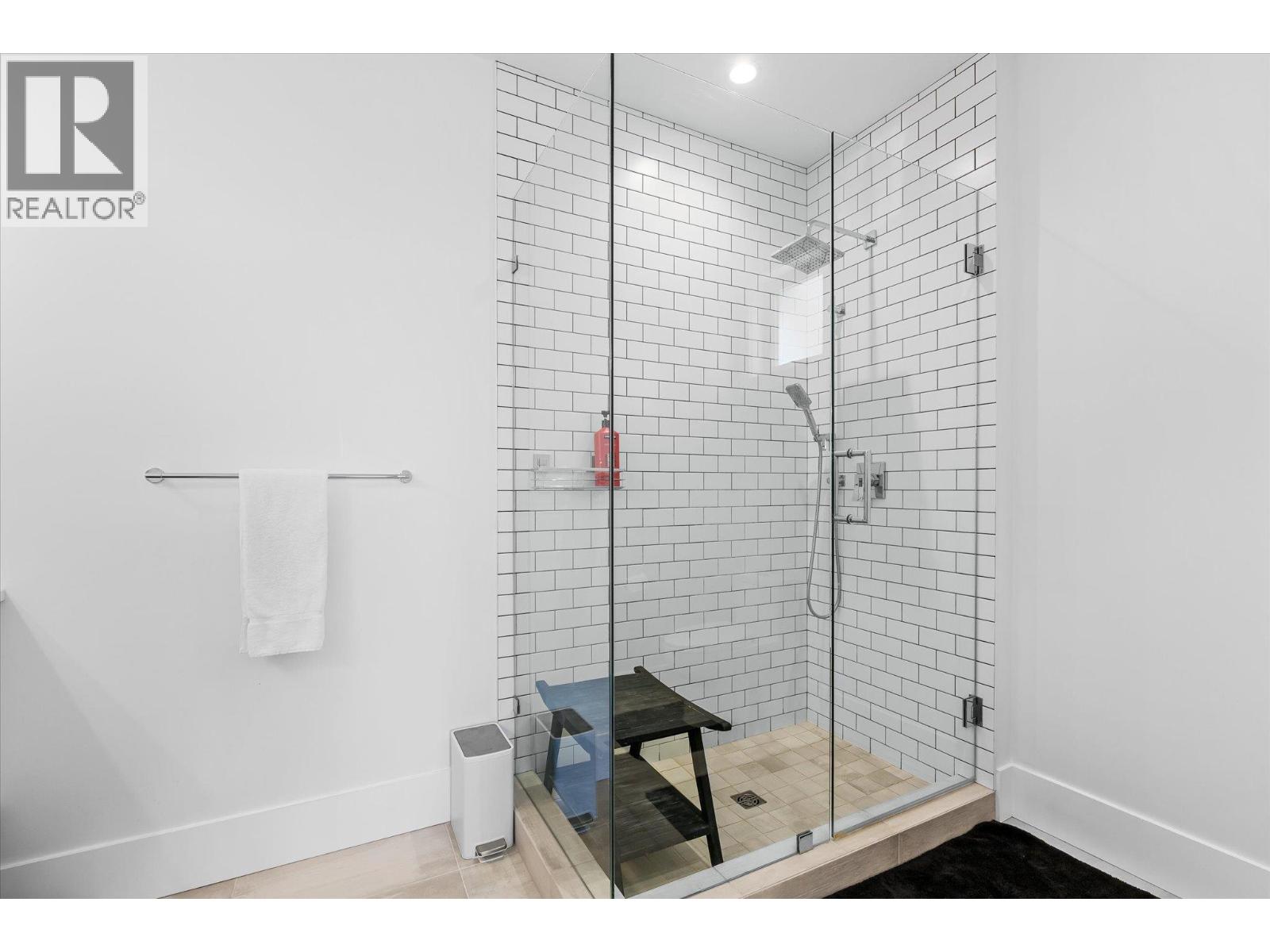 185 Diamond Way, Vernon, British Columbia  V1H 0A2 - Photo 26 - 10396877