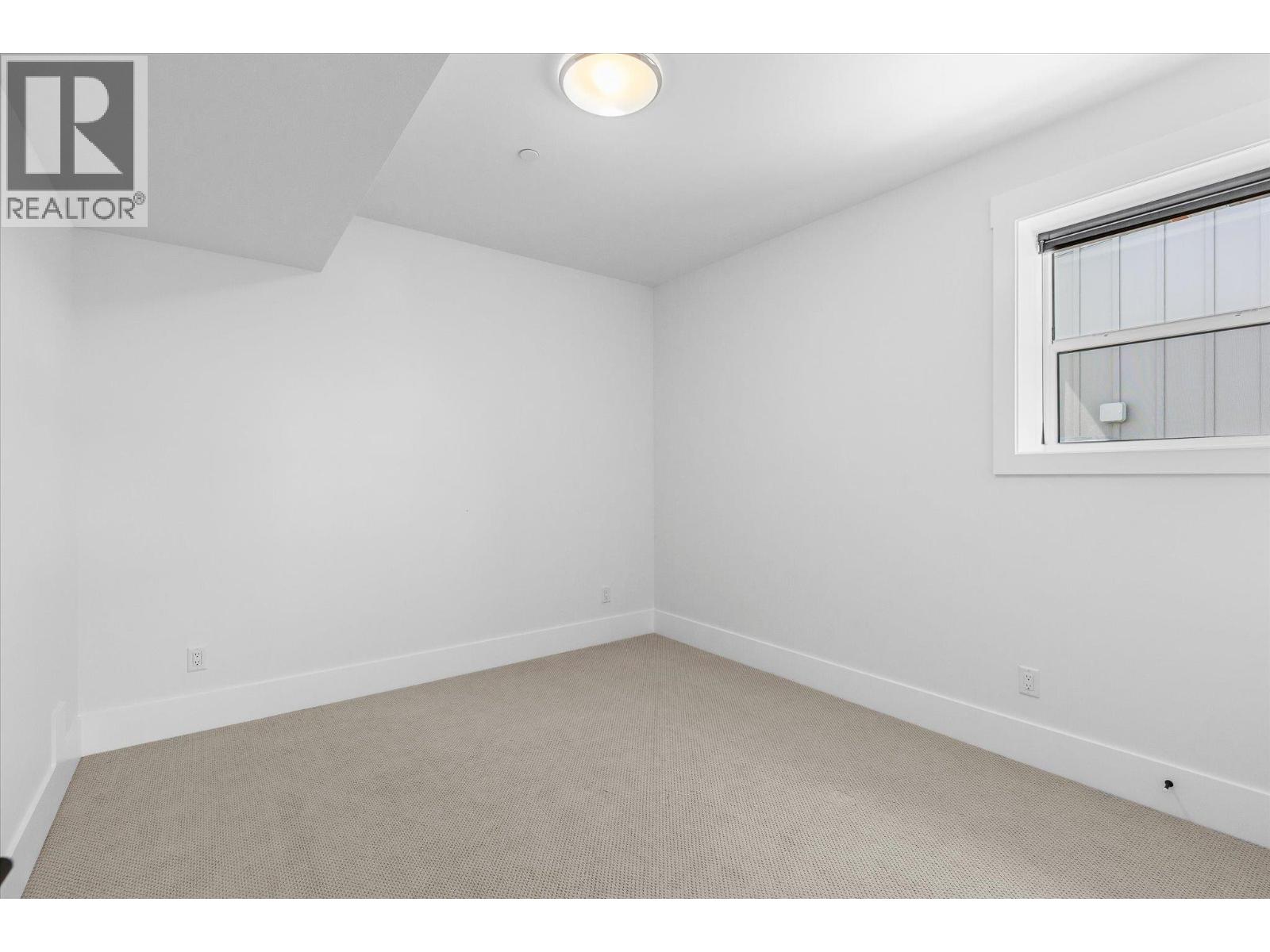 185 Diamond Way, Vernon, British Columbia  V1H 0A2 - Photo 36 - 10396877