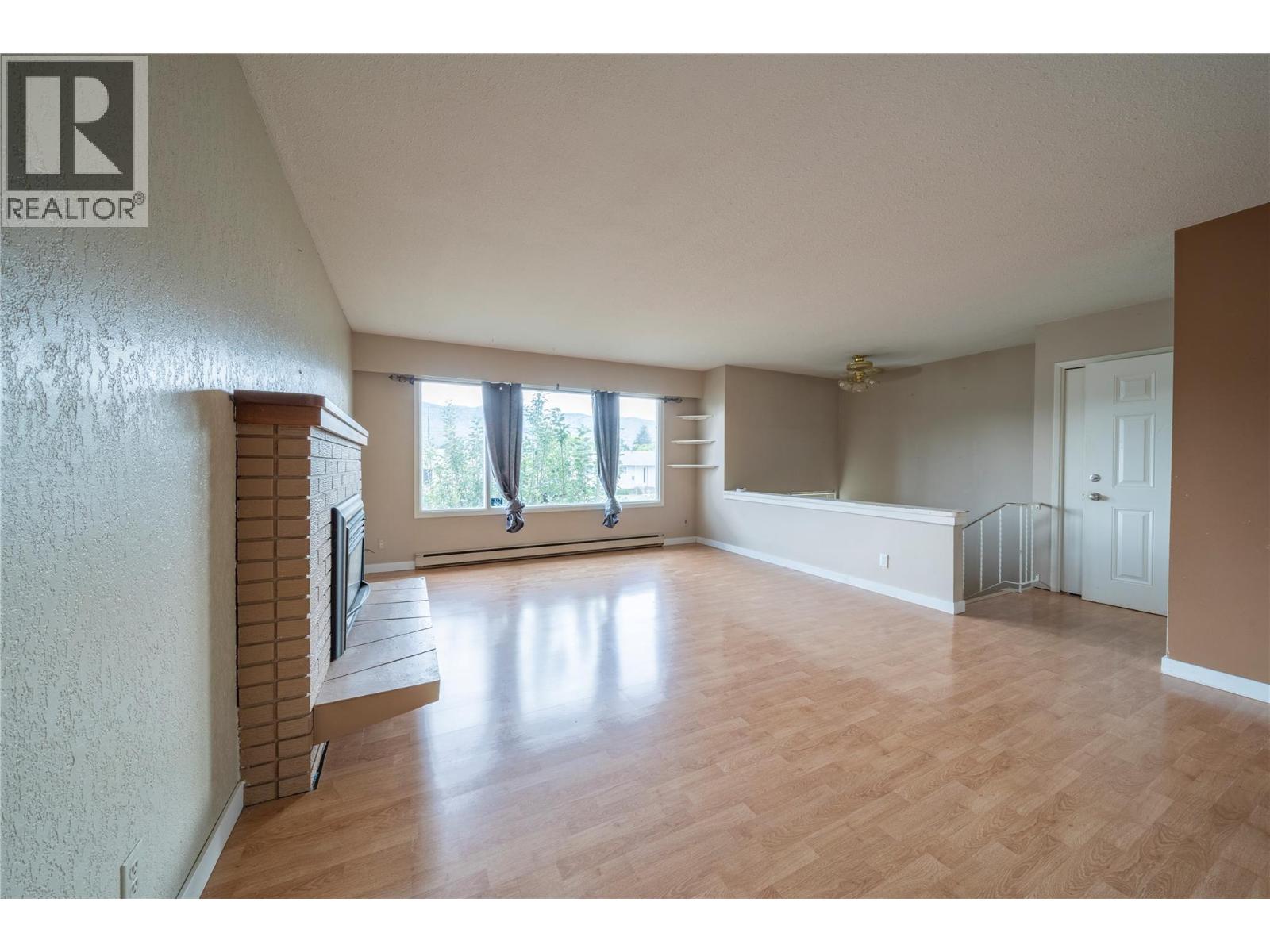 2270 Greenfield Avenue, Kamloops, British Columbia  V2B 4P3 - Photo 5 - 10396768