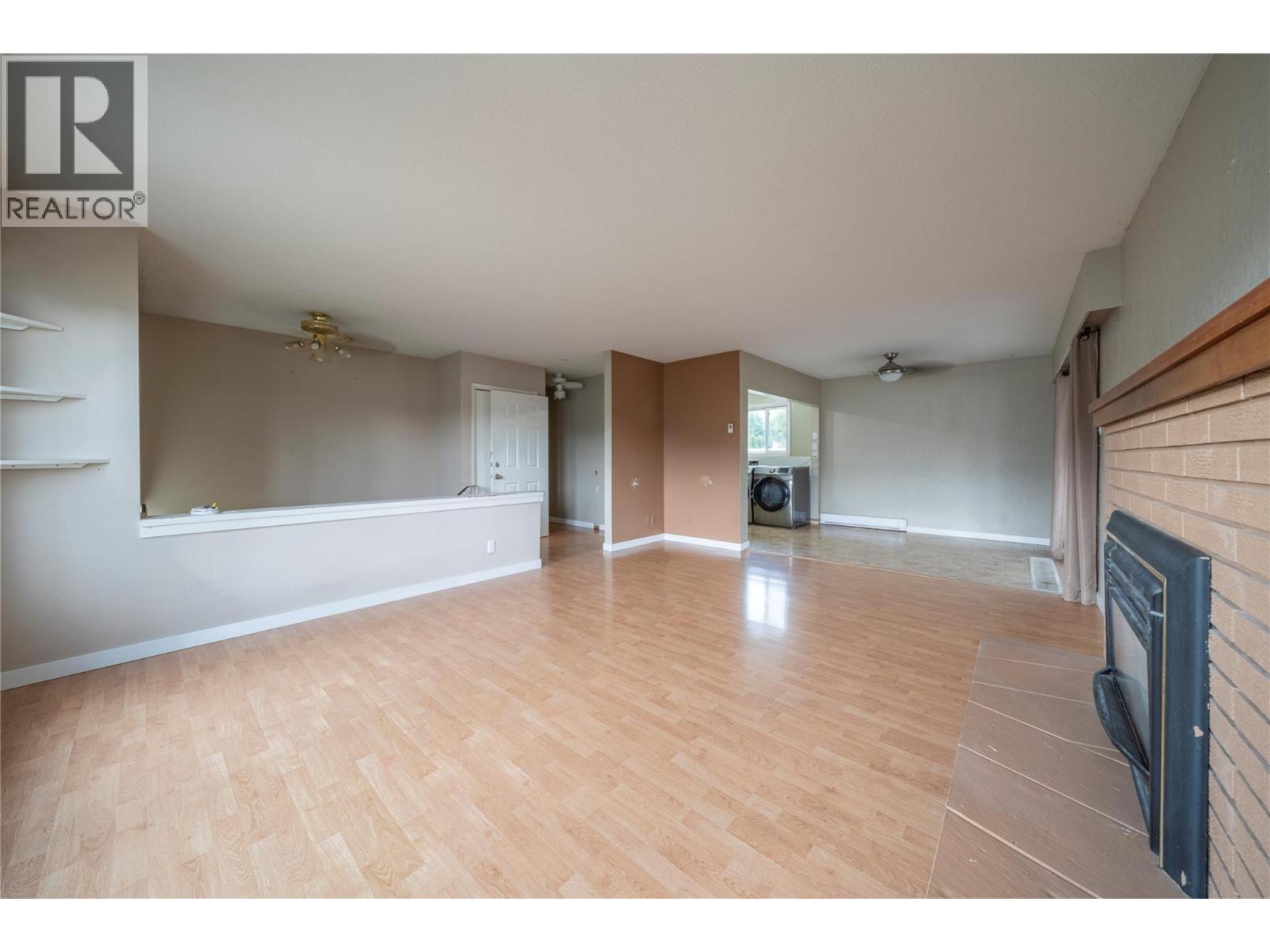 2270 Greenfield Avenue, Kamloops, British Columbia  V2B 4P3 - Photo 7 - 10396768