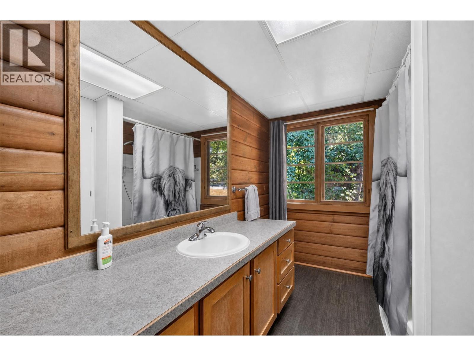 1260 16 Street Ne, Salmon Arm, British Columbia  V1E 2V1 - Photo 22 - 10396903