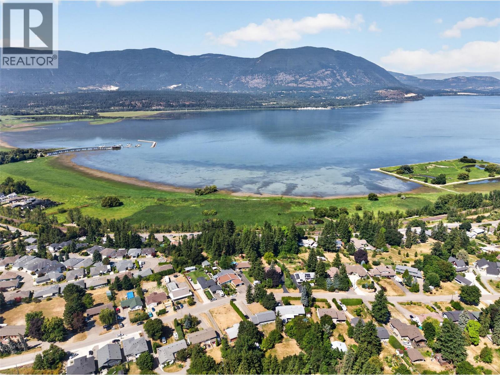 1260 16 Street Ne, Salmon Arm, British Columbia  V1E 2V1 - Photo 4 - 10396903