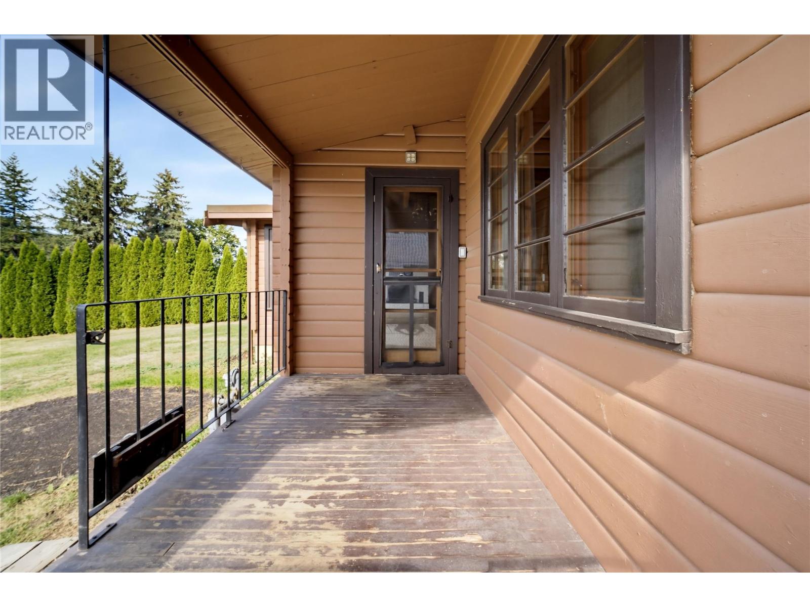 1260 16 Street Ne, Salmon Arm, British Columbia  V1E 2V1 - Photo 59 - 10396903