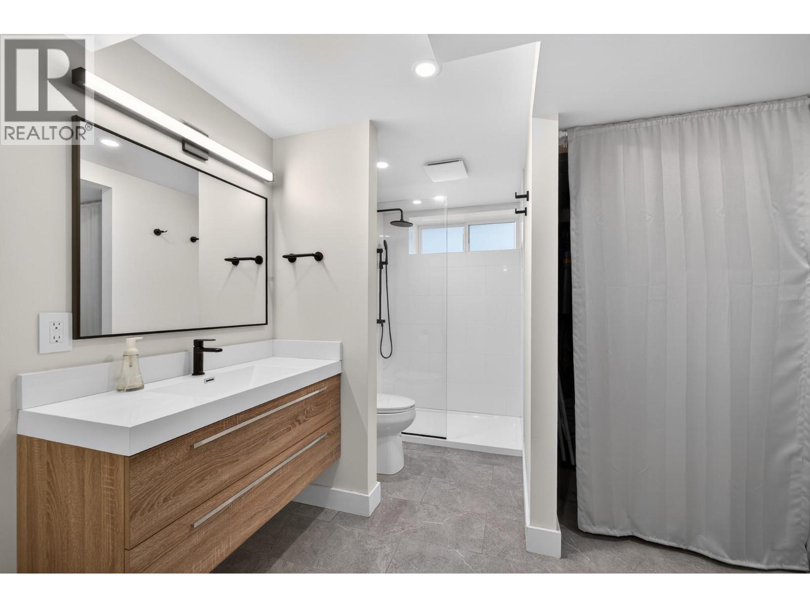 260 Miller Place, Kamloops, British Columbia  V2C 5V8 - Photo 26 - 10396888