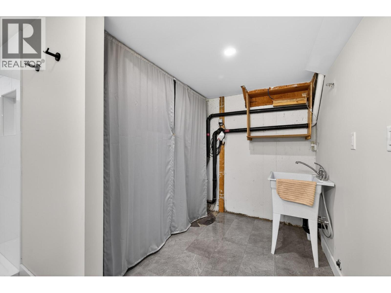 260 Miller Place, Kamloops, British Columbia  V2C 5V8 - Photo 27 - 10396888