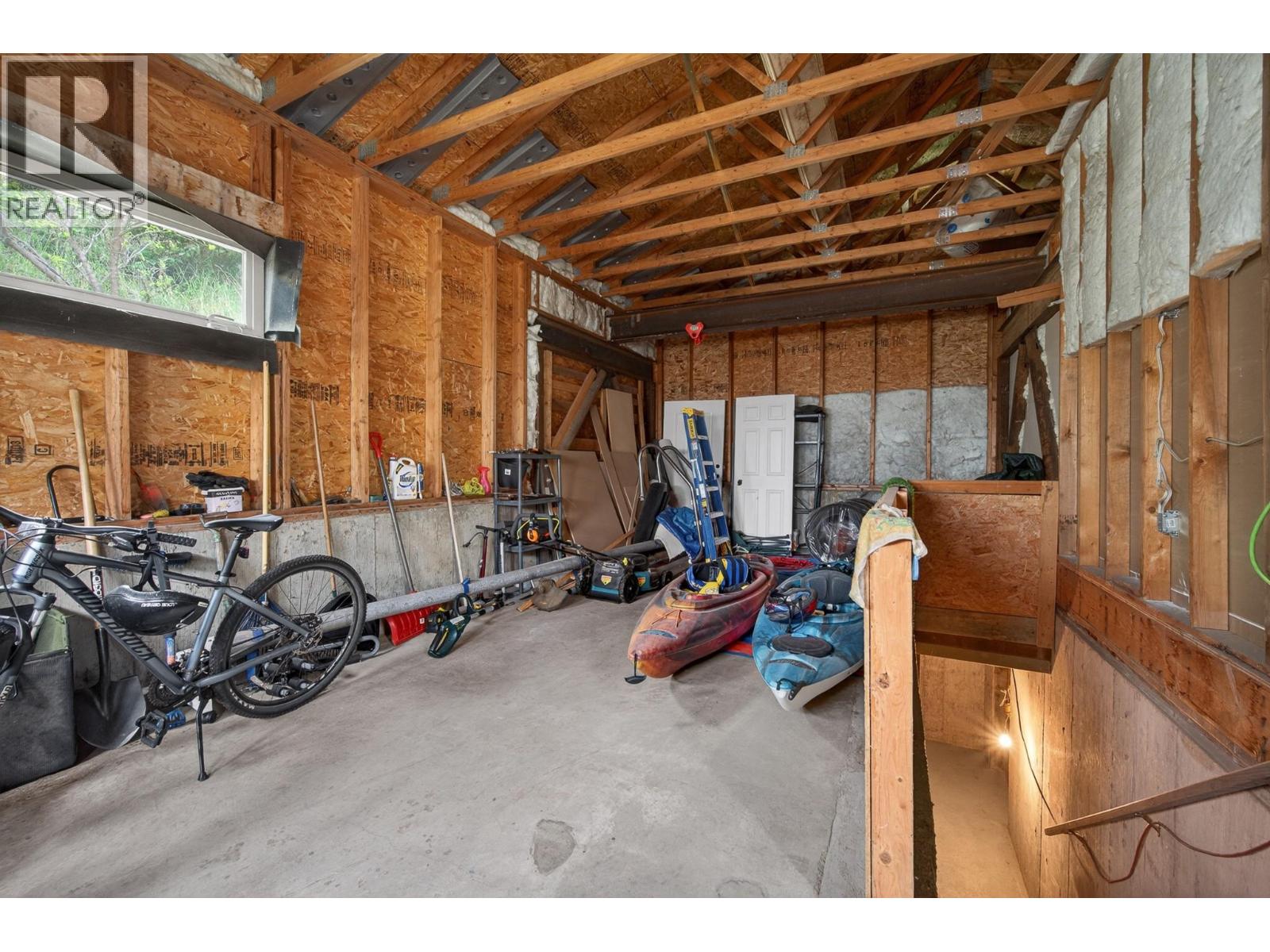 260 Miller Place, Kamloops, British Columbia  V2C 5V8 - Photo 32 - 10396888