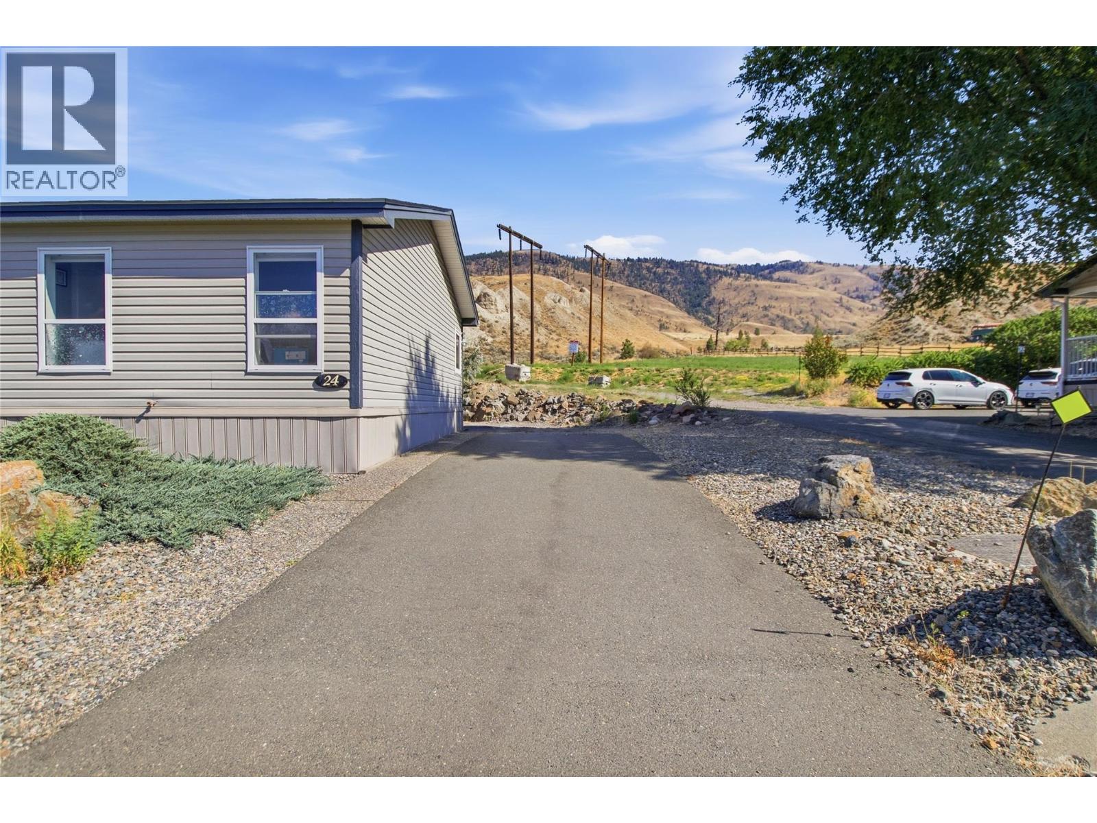 768 Shuswap  E Road Unit# 24, Kamloops, British Columbia  V2H 0A4 - Photo 3 - 10396951