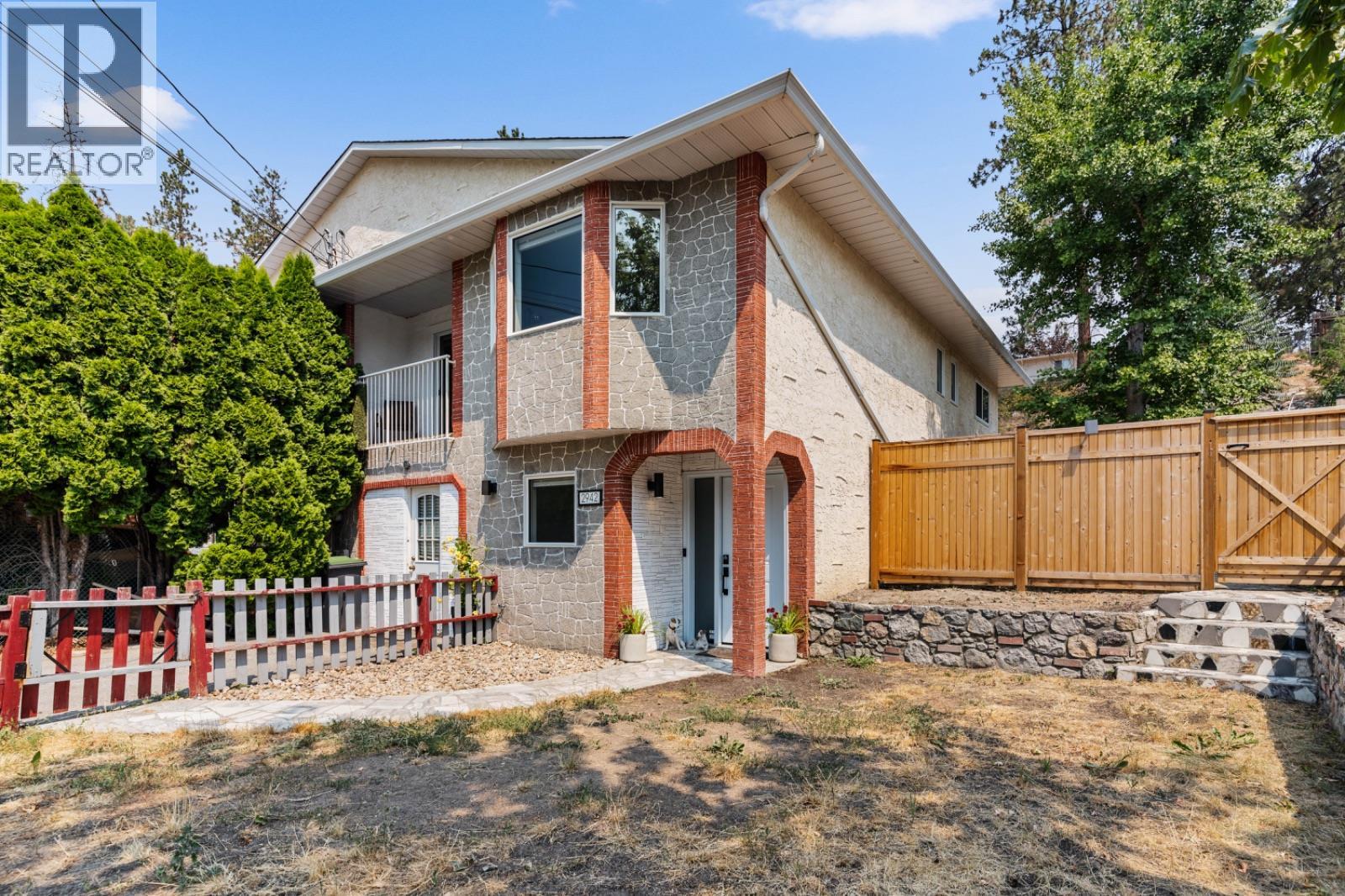 2942 Mcallister Road, West Kelowna, British Columbia  V4T 1G8 - Photo 1 - 10396884