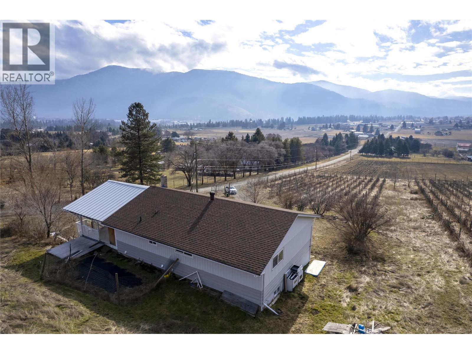 6805 Reservoir Road, Grand Forks, British Columbia  V0H 1H5 - Photo 1 - 10396943