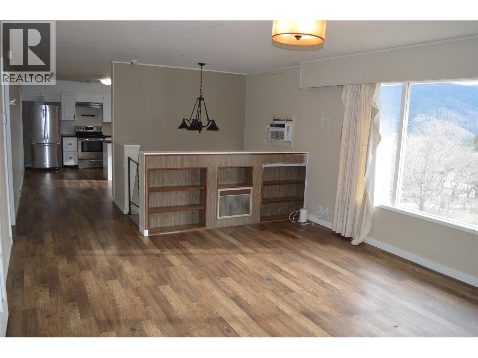 6805 Reservoir Road, Grand Forks, British Columbia  V0H 1H5 - Photo 10 - 10396943