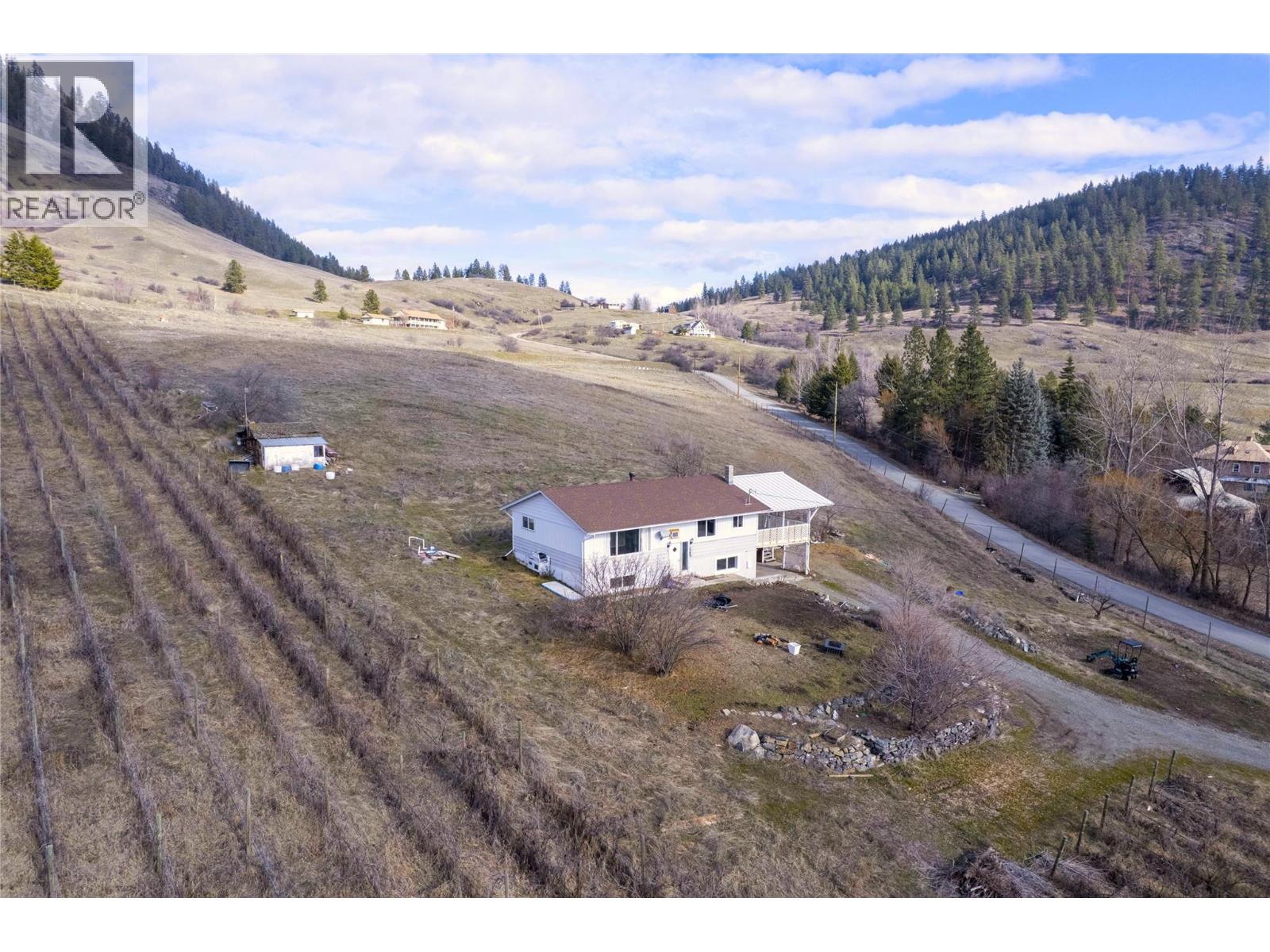 6805 Reservoir Road, Grand Forks, British Columbia  V0H 1H5 - Photo 4 - 10396943