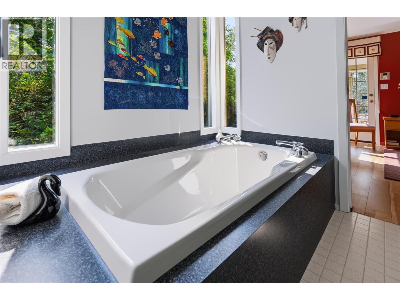 3954 Valleyview Road, Penticton, British Columbia  V2A 8V8 - Photo 18 - 10395729