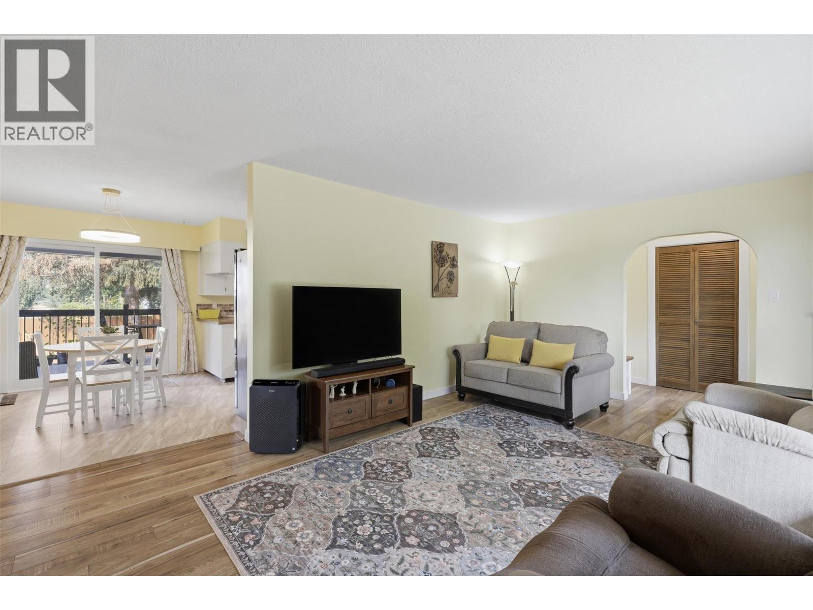 3325 Boyd Road, Merritt, British Columbia  V1K 1J3 - Photo 10 - 10396953