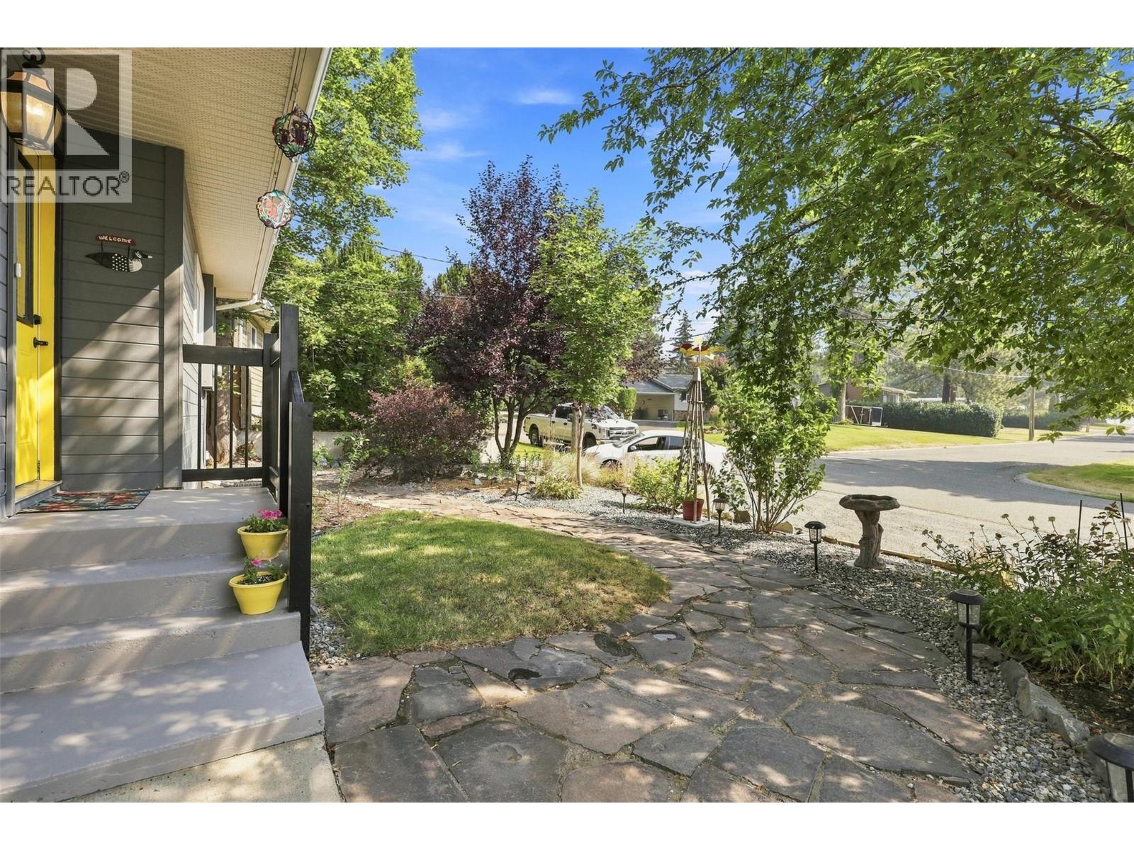3325 Boyd Road, Merritt, British Columbia  V1K 1J3 - Photo 3 - 10396953