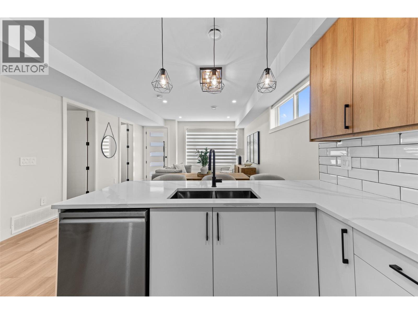 1034 Martin Avenue Unit# 3, Kelowna, British Columbia  V1Y 6V5 - Photo 13 - 10396710