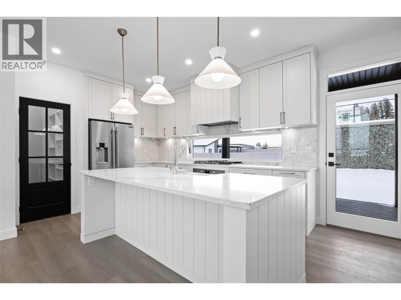 1294 Brechin Place, Kamloops, British Columbia  V1S 0G3 - Photo 6 - 10396578