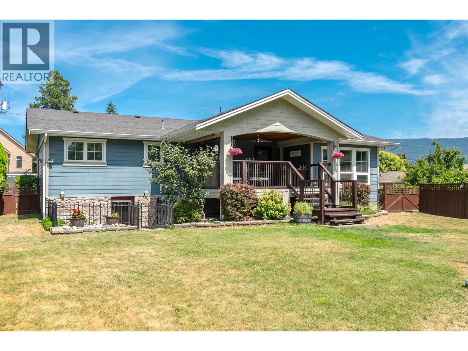 1507 Wharf Street, Summerland, British Columbia  V0H 1Z9 - Photo 1 - 10395077