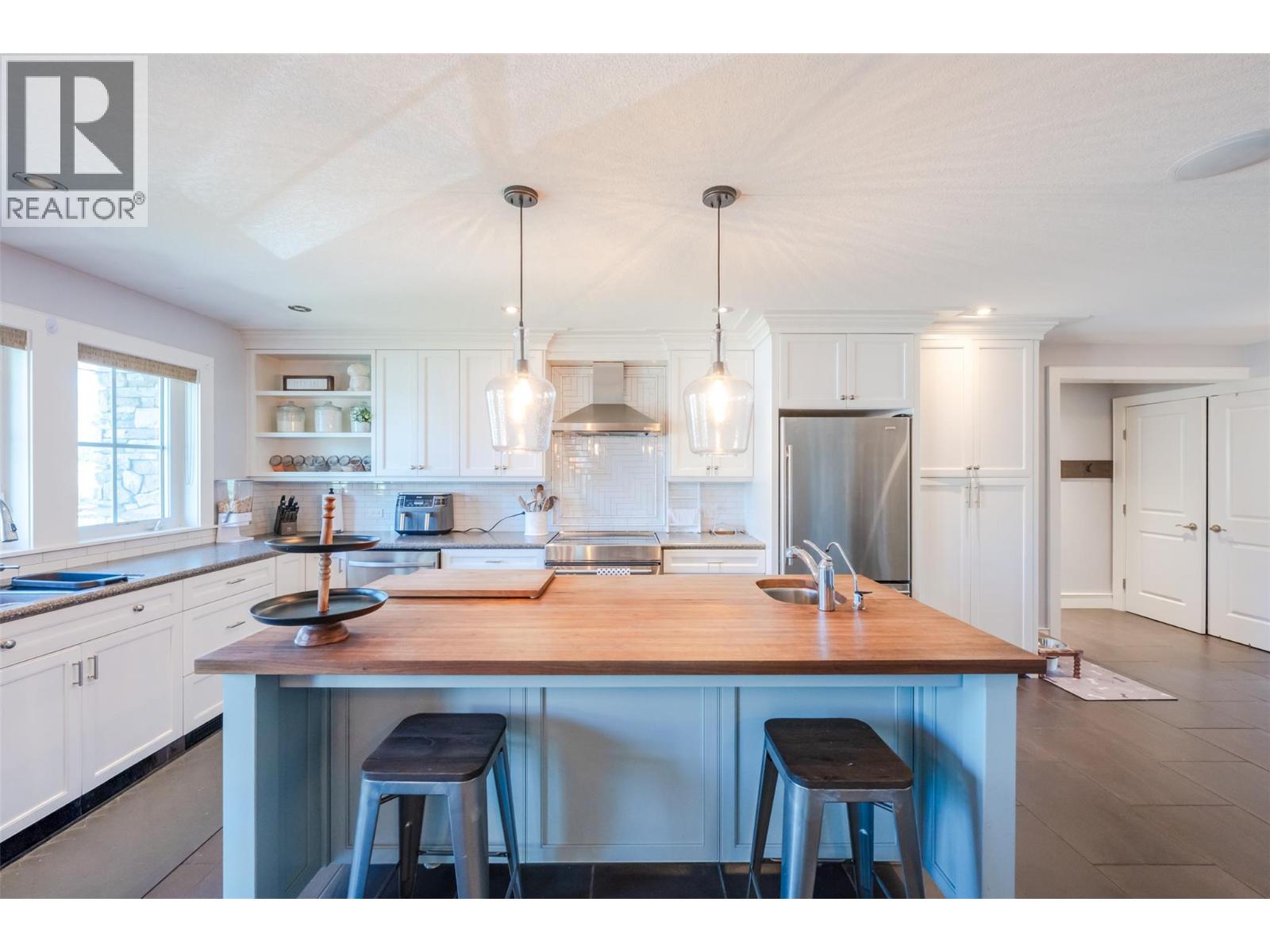 1507 Wharf Street, Summerland, British Columbia  V0H 1Z9 - Photo 11 - 10395077