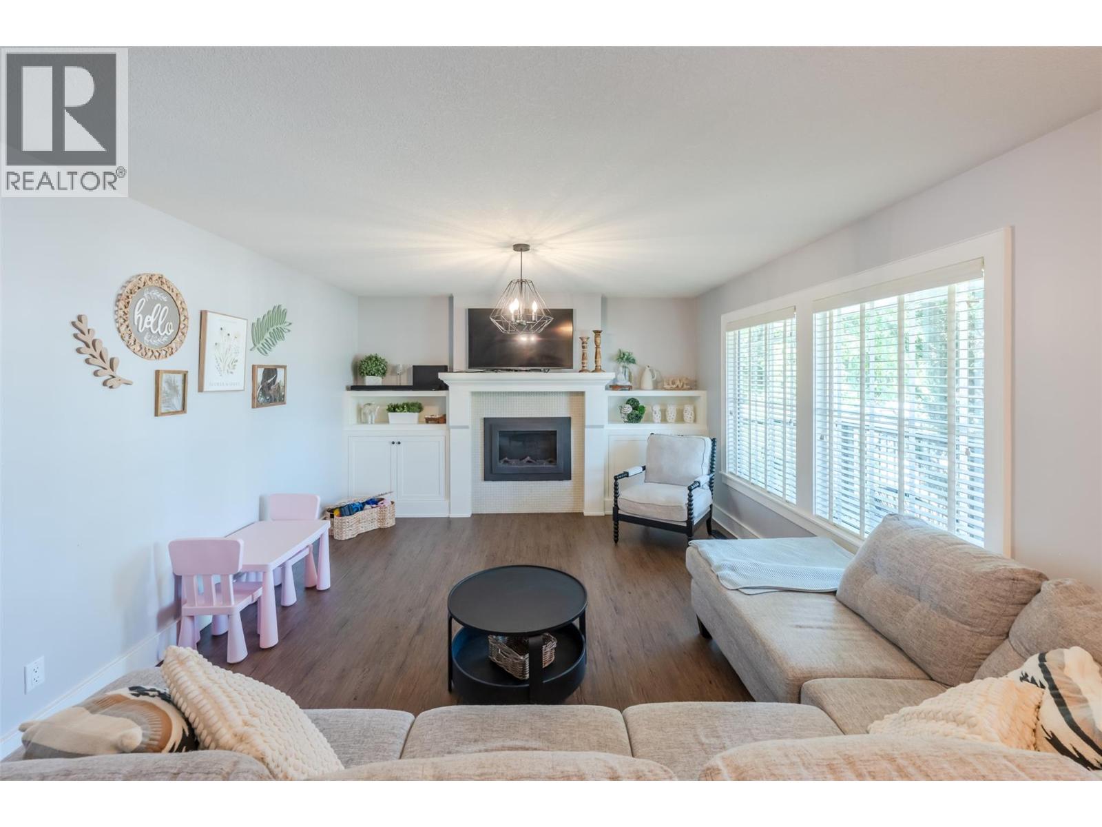 1507 Wharf Street, Summerland, British Columbia  V0H 1Z9 - Photo 3 - 10395077