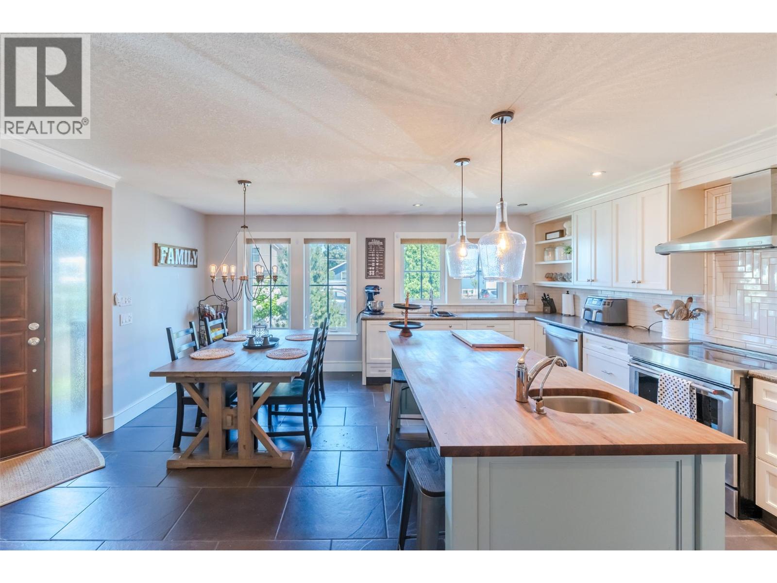 1507 Wharf Street, Summerland, British Columbia  V0H 1Z9 - Photo 6 - 10395077