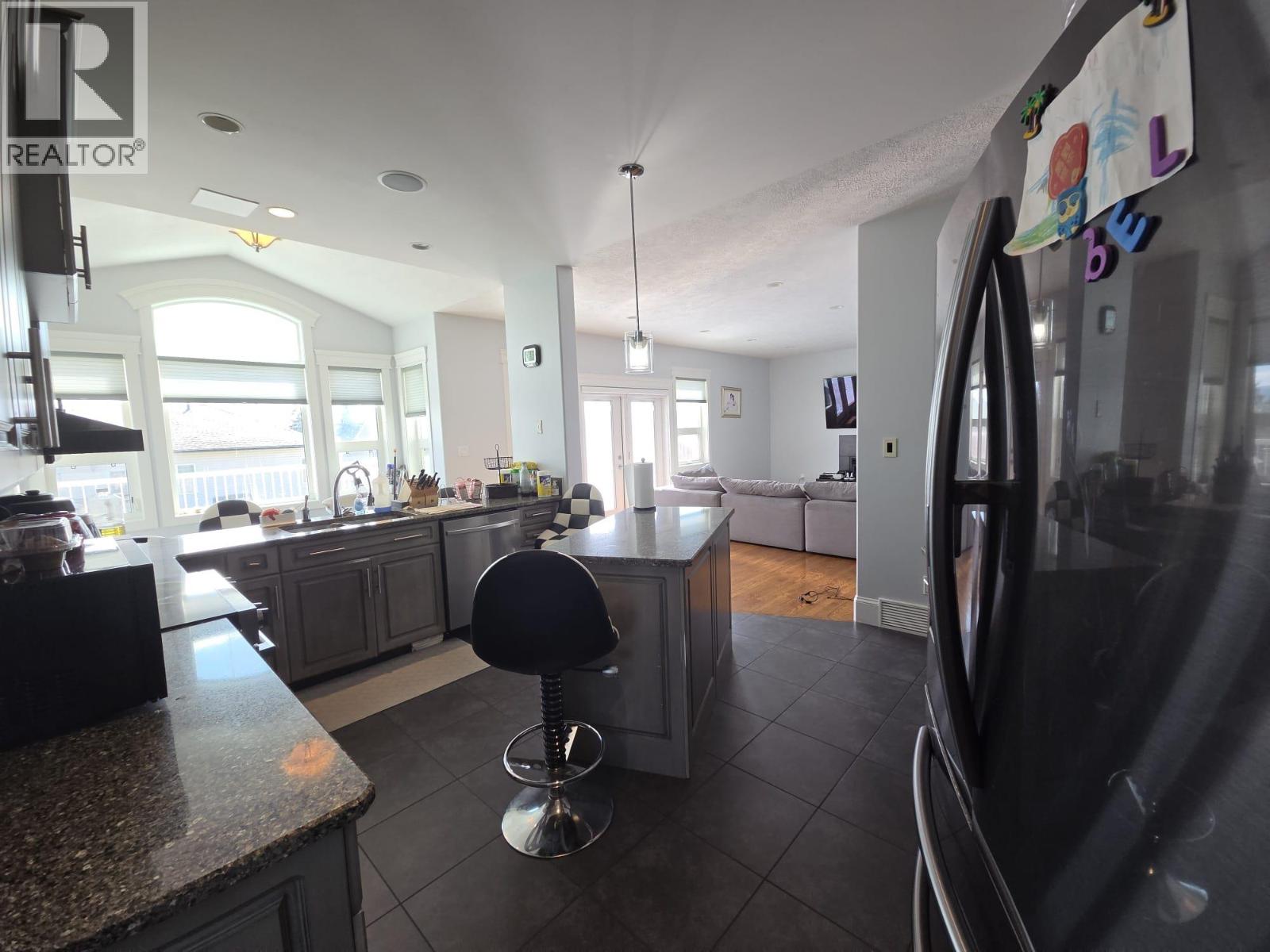 901 89 Avenue, Dawson Creek, British Columbia  V1G 0A8 - Photo 15 - 10397014
