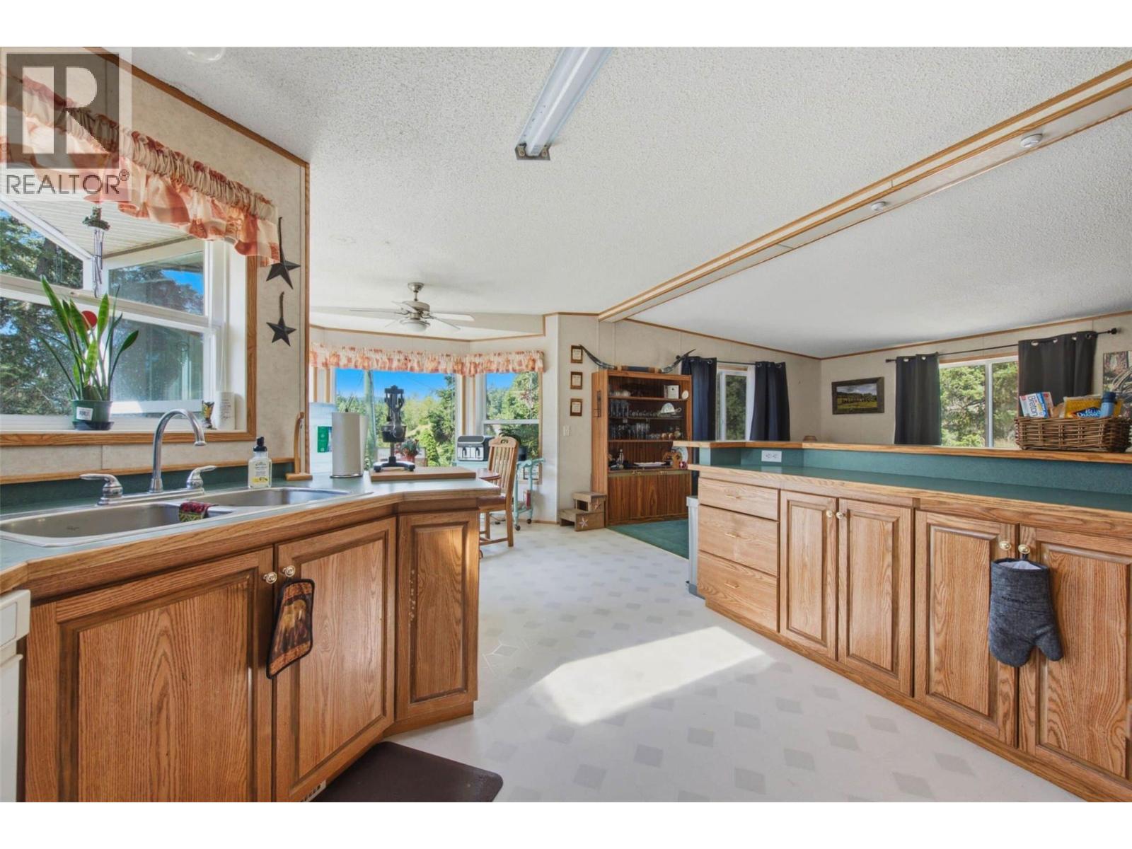 85 Candide Drive, Lumby, British Columbia  V0E 2G1 - Photo 14 - 10396940
