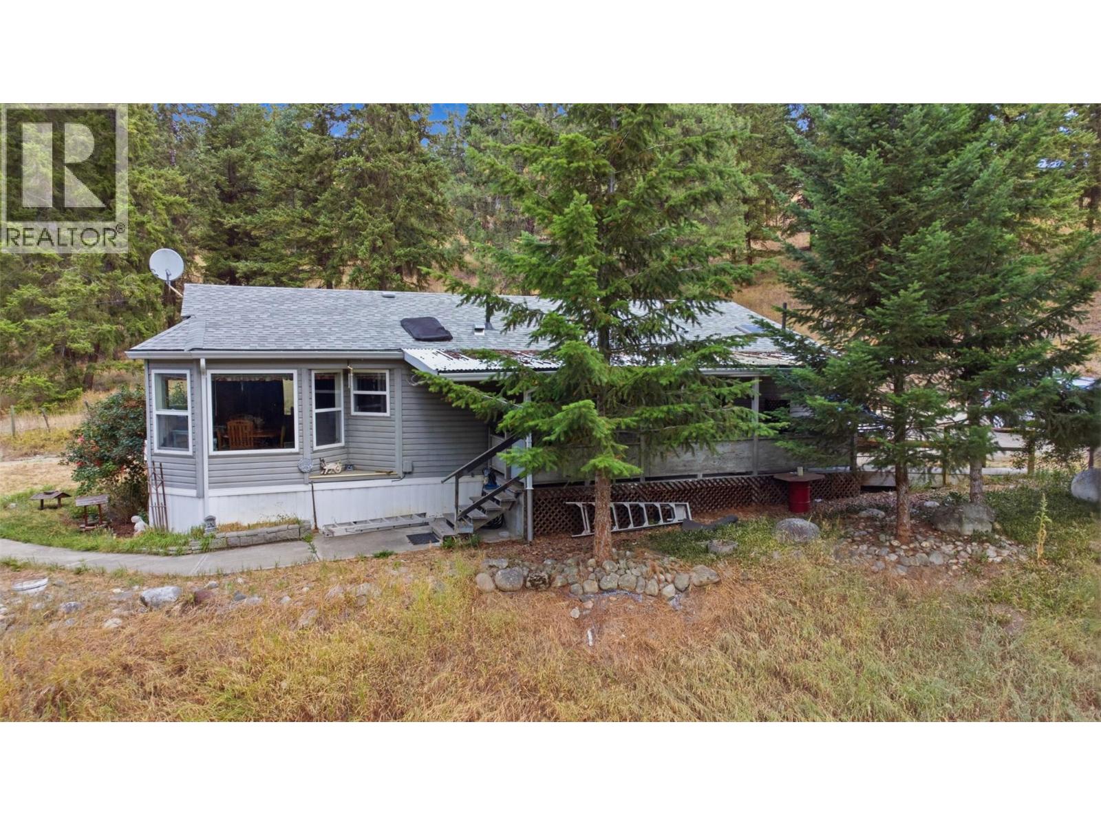 85 Candide Drive, Lumby, British Columbia  V0E 2G1 - Photo 4 - 10396940
