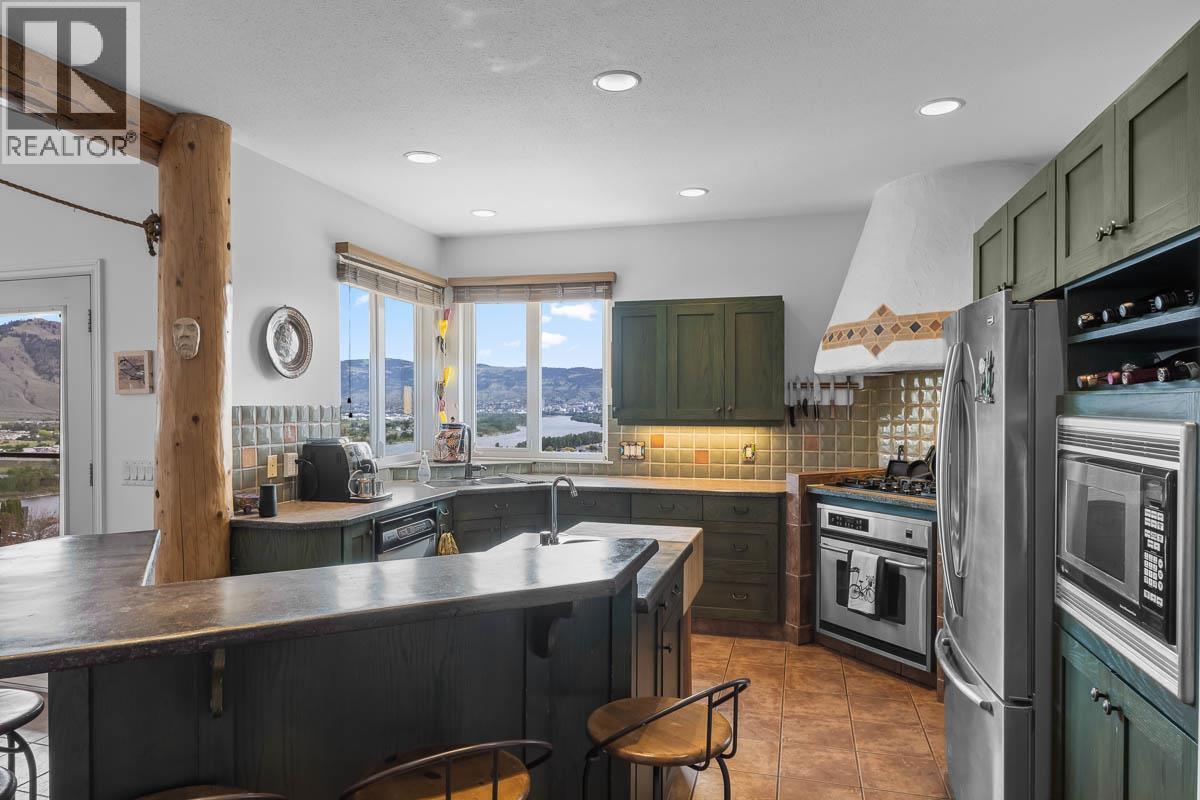 1828 Norview Place, Kamloops, British Columbia  V2B 8L8 - Photo 10 - 10396908