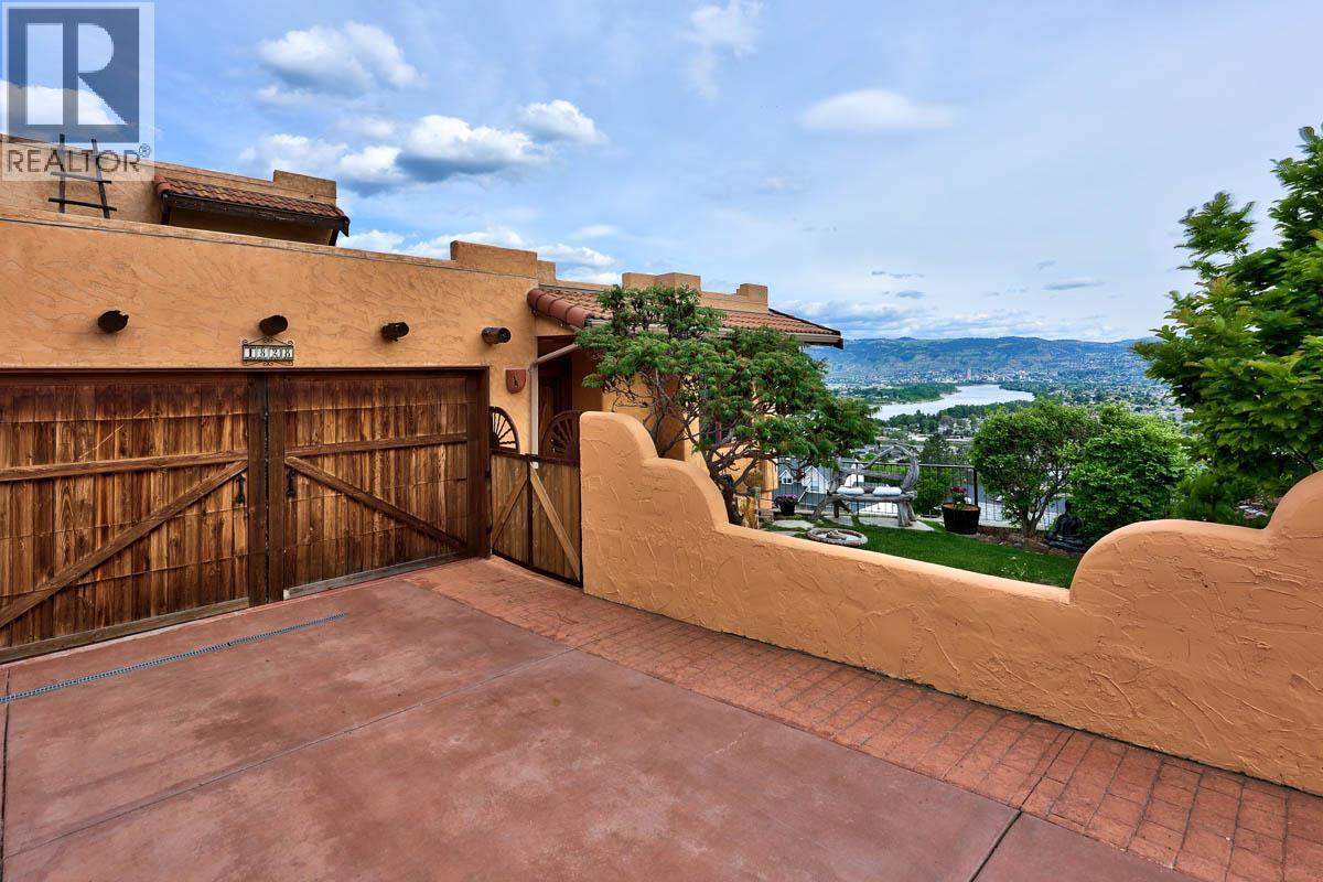 1828 Norview Place, Kamloops, British Columbia  V2B 8L8 - Photo 3 - 10396908