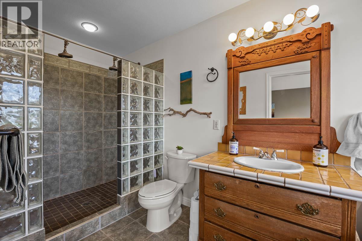 1828 Norview Place, Kamloops, British Columbia  V2B 8L8 - Photo 34 - 10396908
