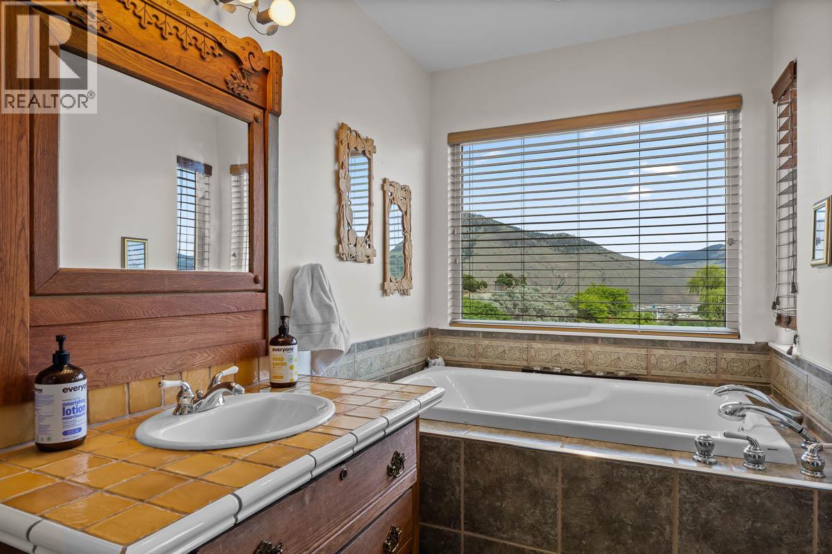 1828 Norview Place, Kamloops, British Columbia  V2B 8L8 - Photo 35 - 10396908
