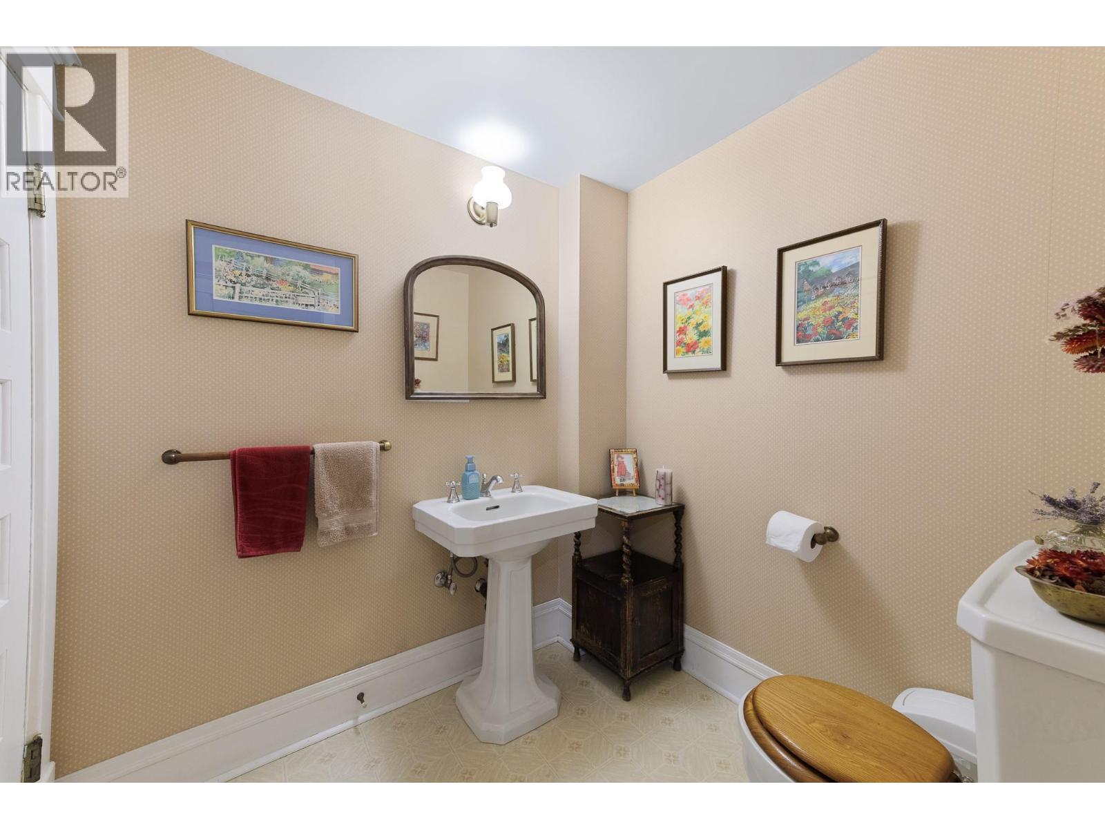 4852-4858 Lakeshore Road, Kelowna, British Columbia  V1W 4H7 - Photo 21 - 10397006