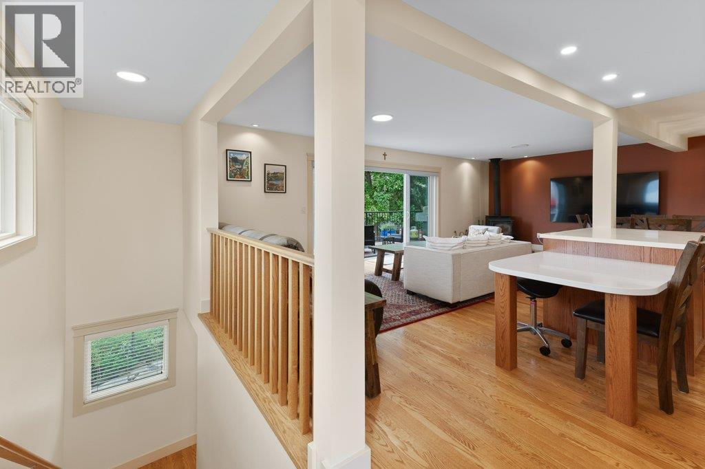 4852-4858 Lakeshore Road, Kelowna, British Columbia  V1W 4H7 - Photo 60 - 10397006