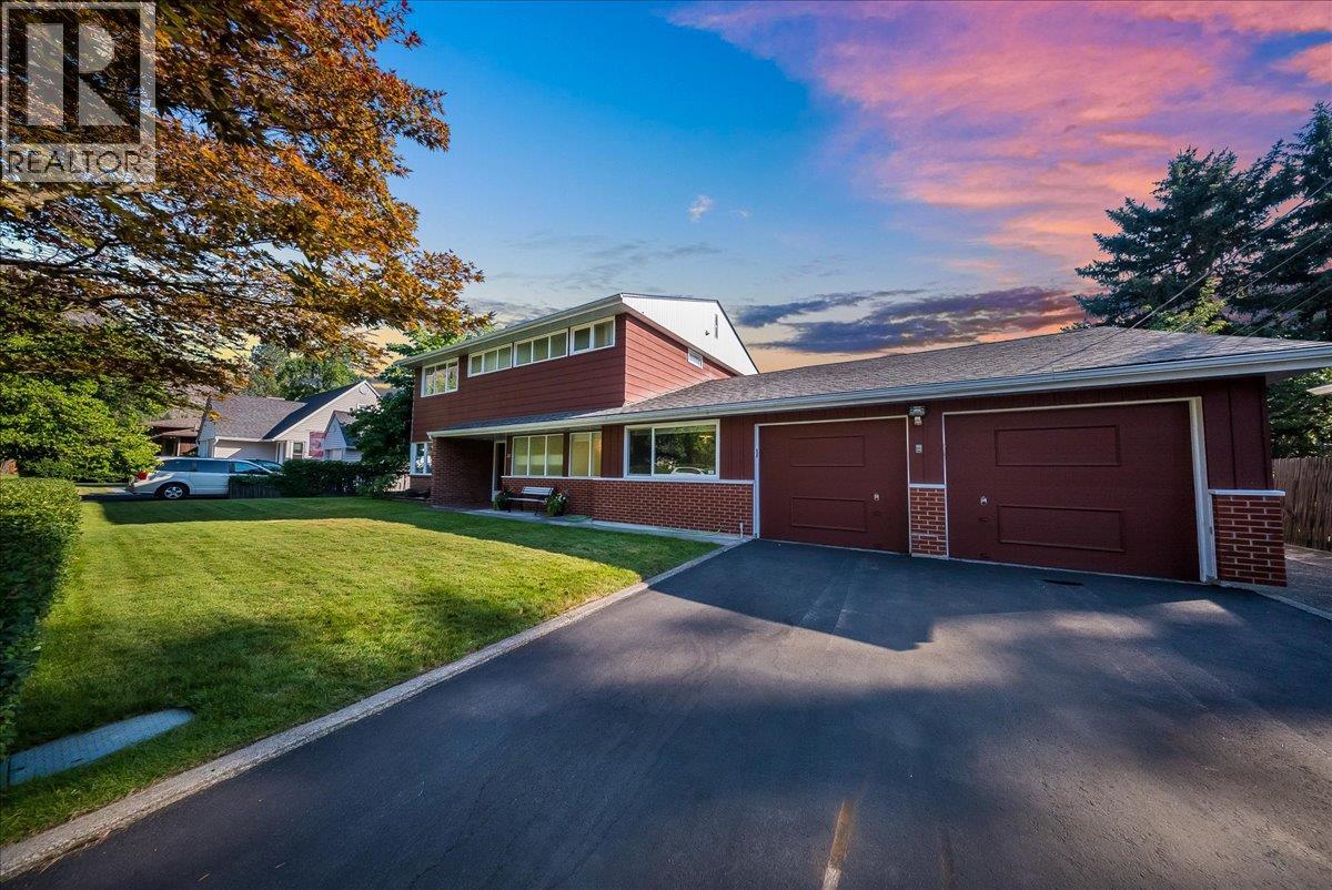 20 Hazlewood Drive, Trail, British Columbia  V1R 1E4 - Photo 1 - 10396937