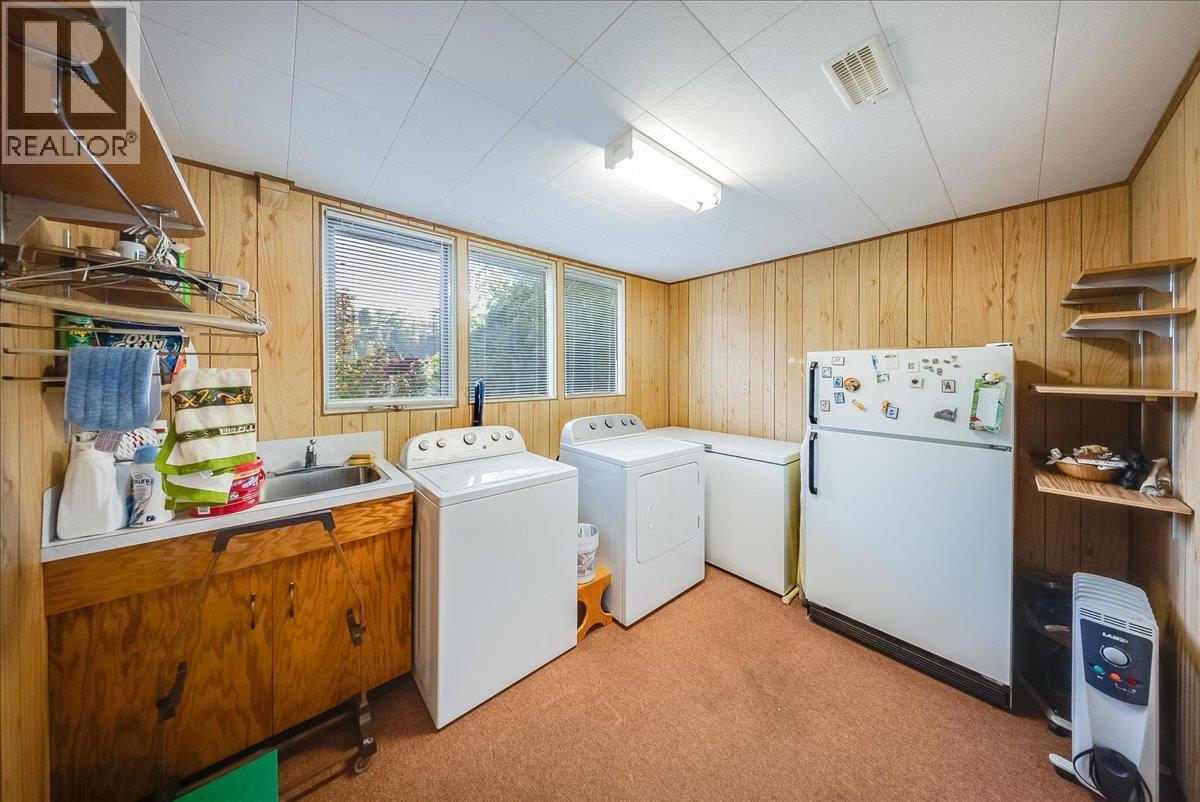 20 Hazlewood Drive, Trail, British Columbia  V1R 1E4 - Photo 16 - 10396937