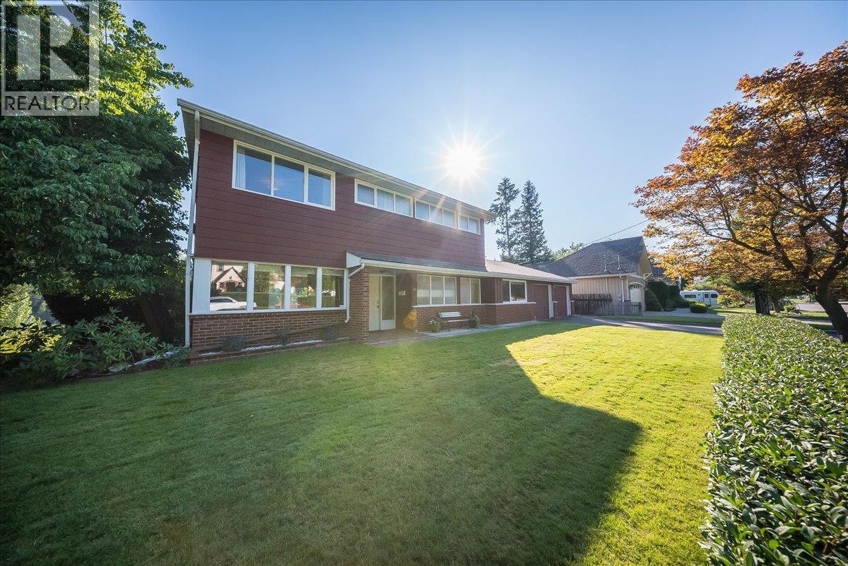 20 Hazlewood Drive, Trail, British Columbia  V1R 1E4 - Photo 2 - 10396937
