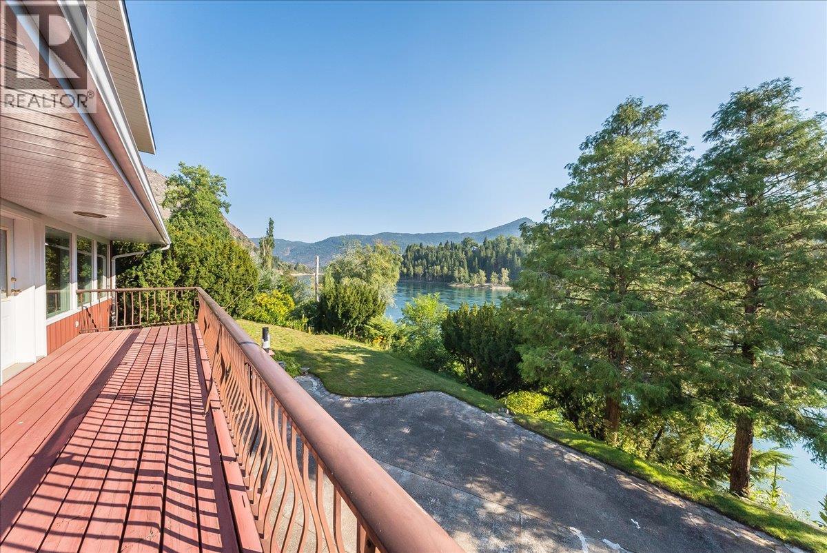 20 Hazlewood Drive, Trail, British Columbia  V1R 1E4 - Photo 40 - 10396937