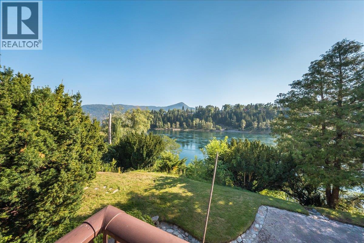 20 Hazlewood Drive, Trail, British Columbia  V1R 1E4 - Photo 41 - 10396937
