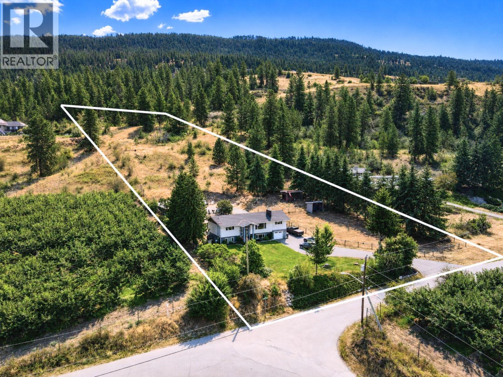 13487 Middle Bench Road, Lake Country, British Columbia  V4V 2B4 - Photo 1 - 10396676