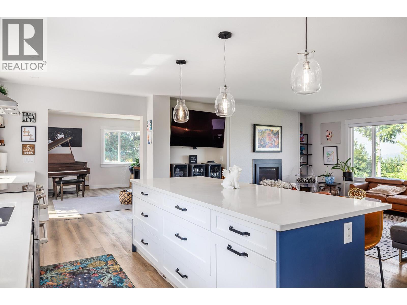 13487 Middle Bench Road, Lake Country, British Columbia  V4V 2B4 - Photo 11 - 10396676