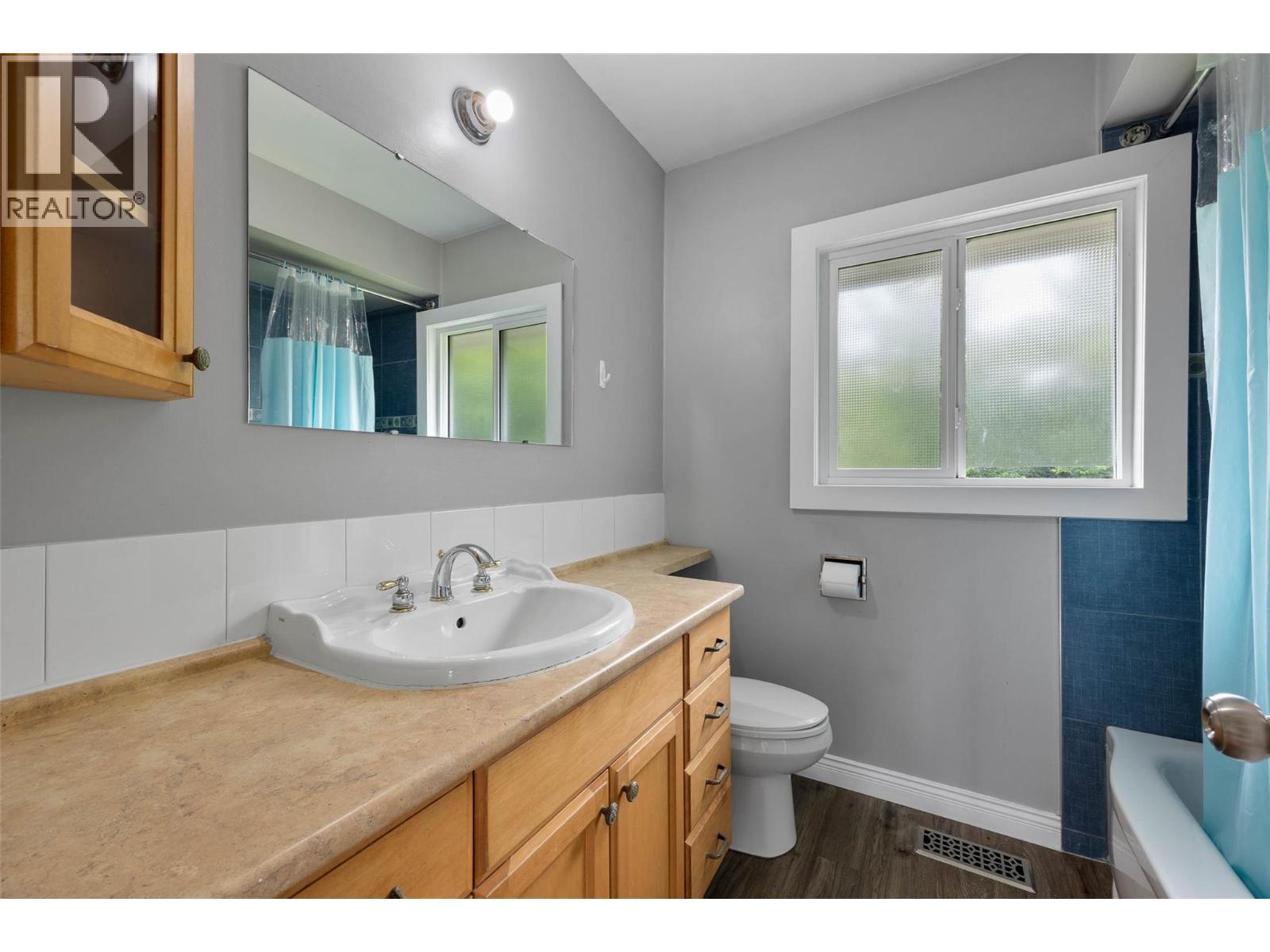 631 Brandon Avenue, Kamloops, British Columbia  V2B 1N5 - Photo 3 - 10396941